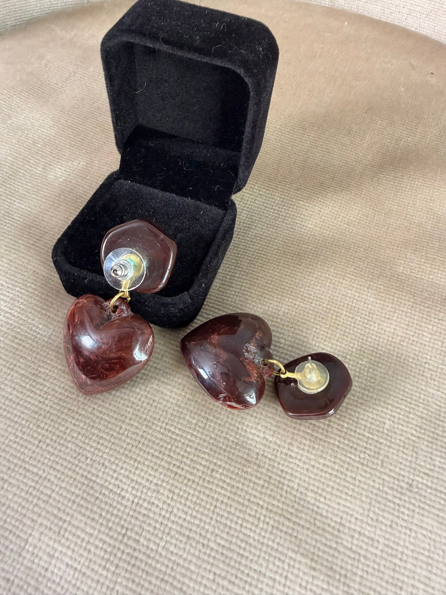 Orecchini pendenti effetto tartaruga con cuore