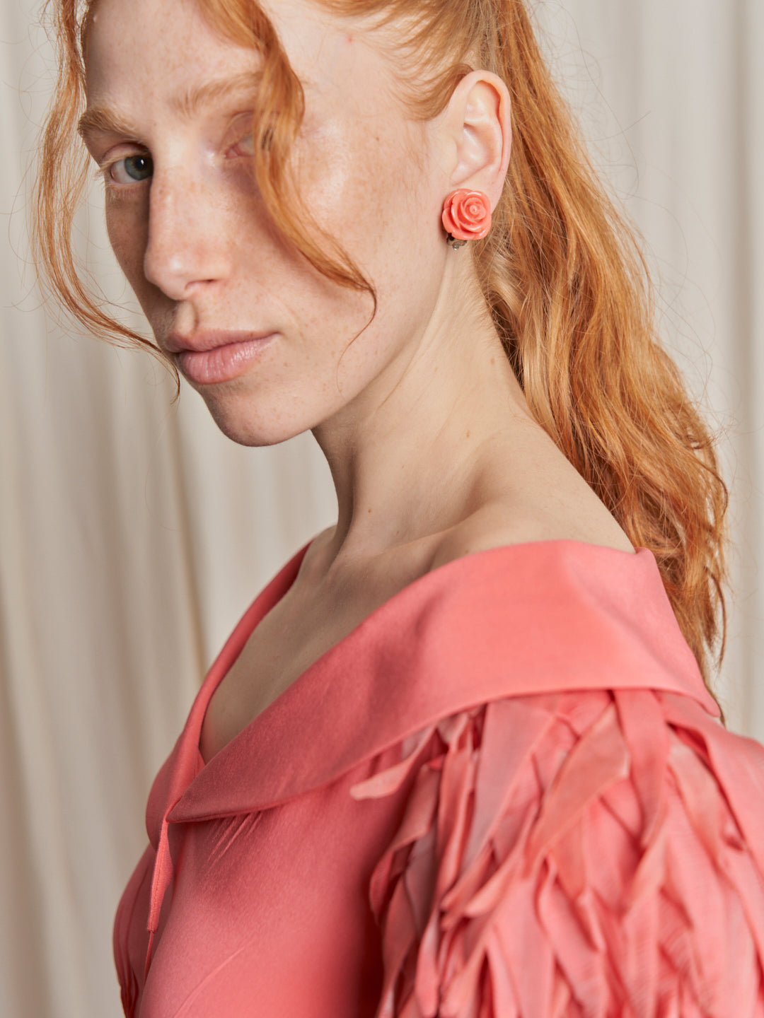 Orecchini a rosa clip argentata