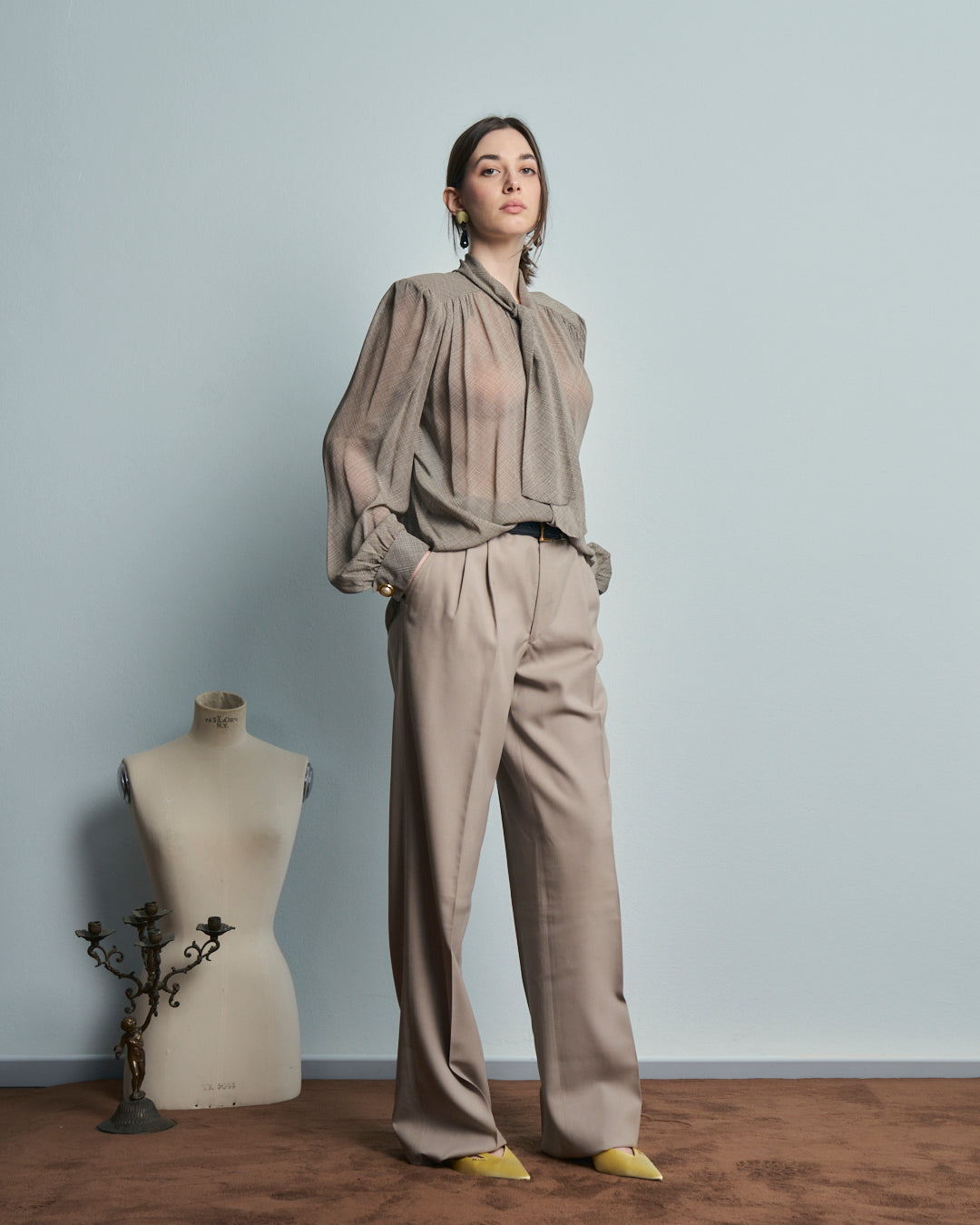 Pantaloni anni 70 classico con pieghe tasche alla francese