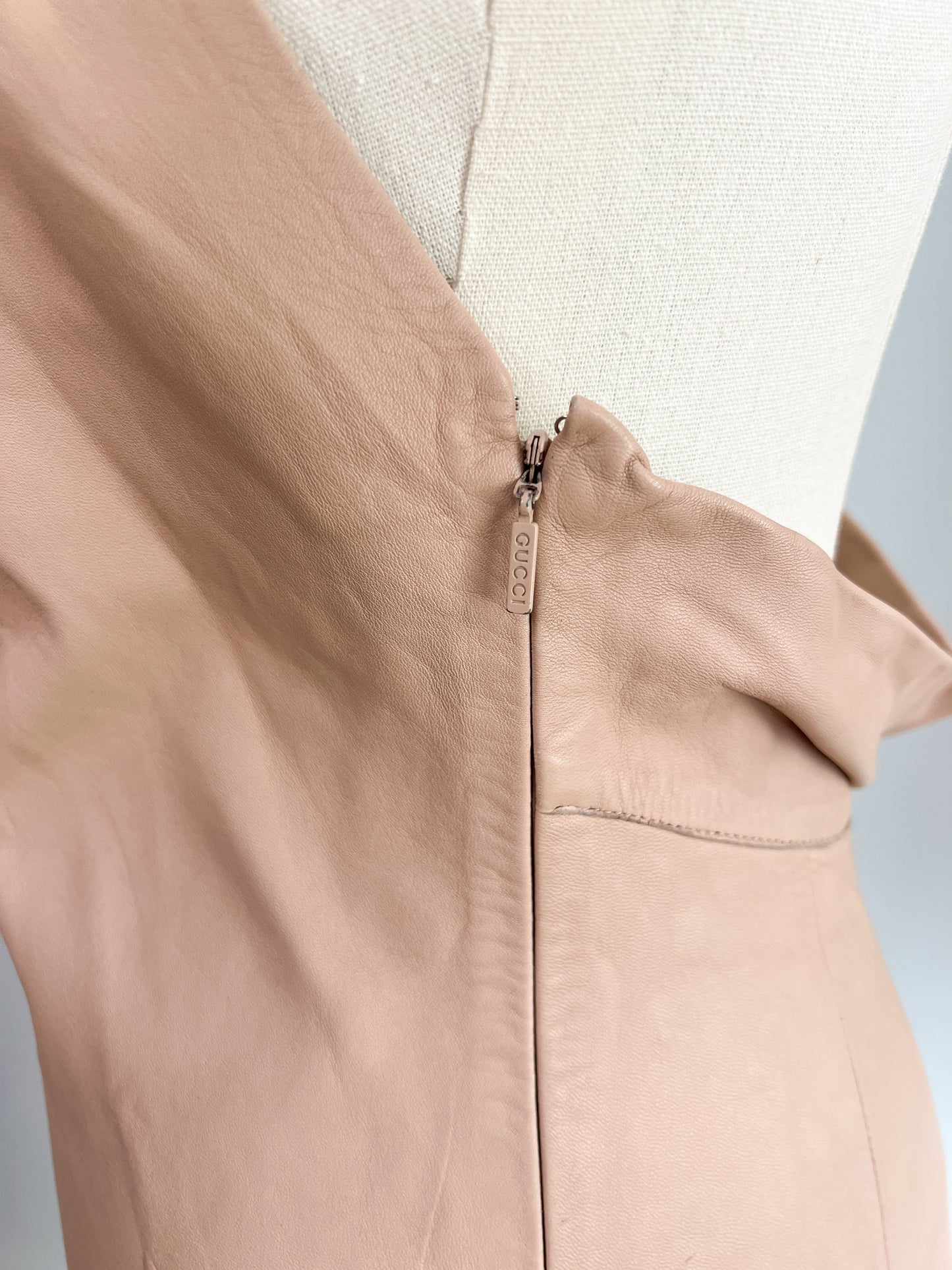 Abito runway look Gucci fw1999 in pelle