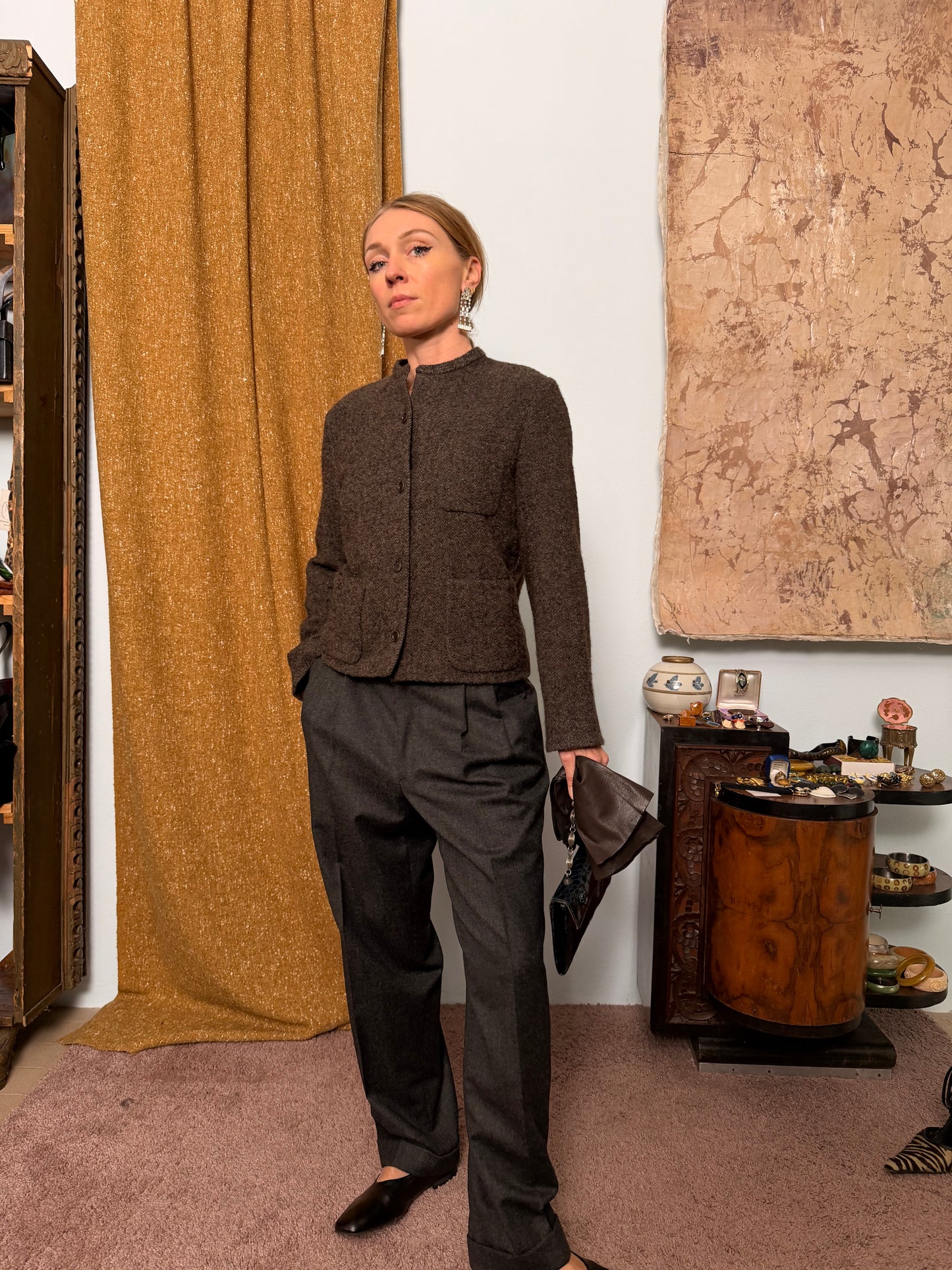 Pantaloni in Lana maschile taglio sartoriale con doppia piega e risvolto