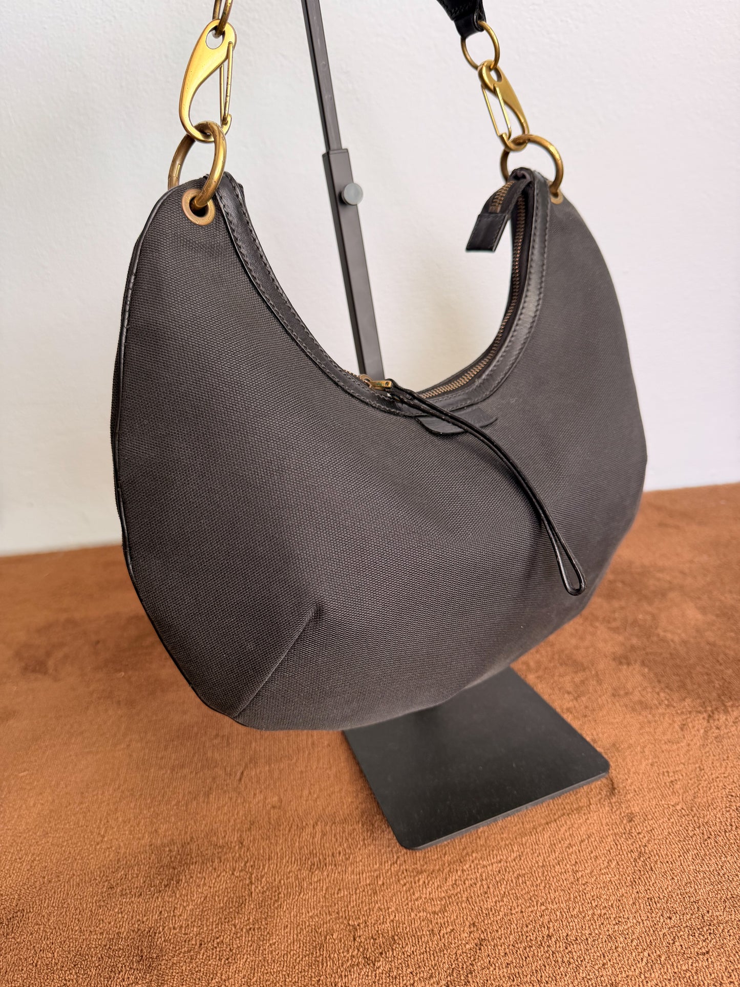 Borsa hobo bag Gucci in tela e pelle con tracolla gros grain