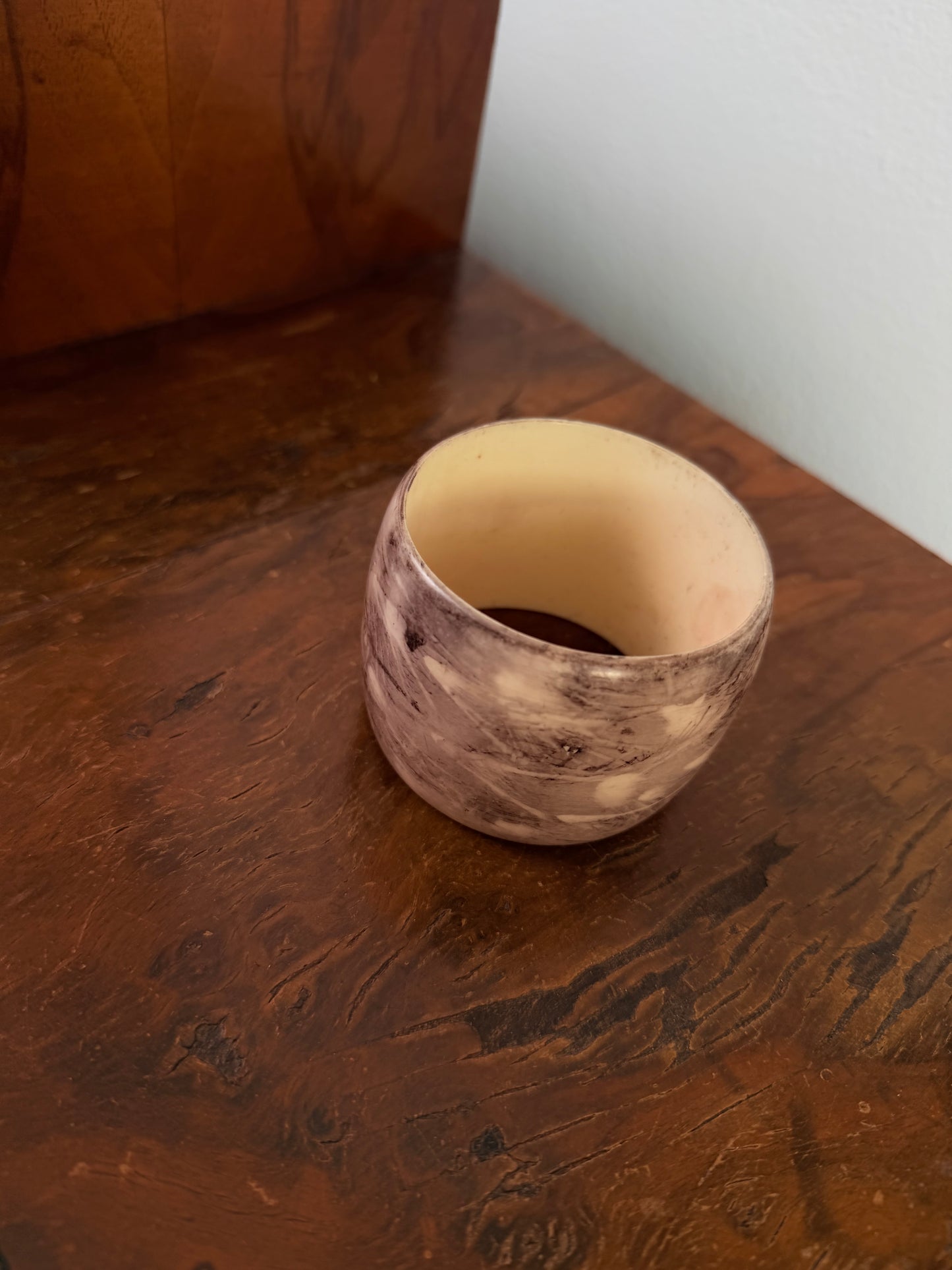 Bracciale Bangle in resina effetto spennellato