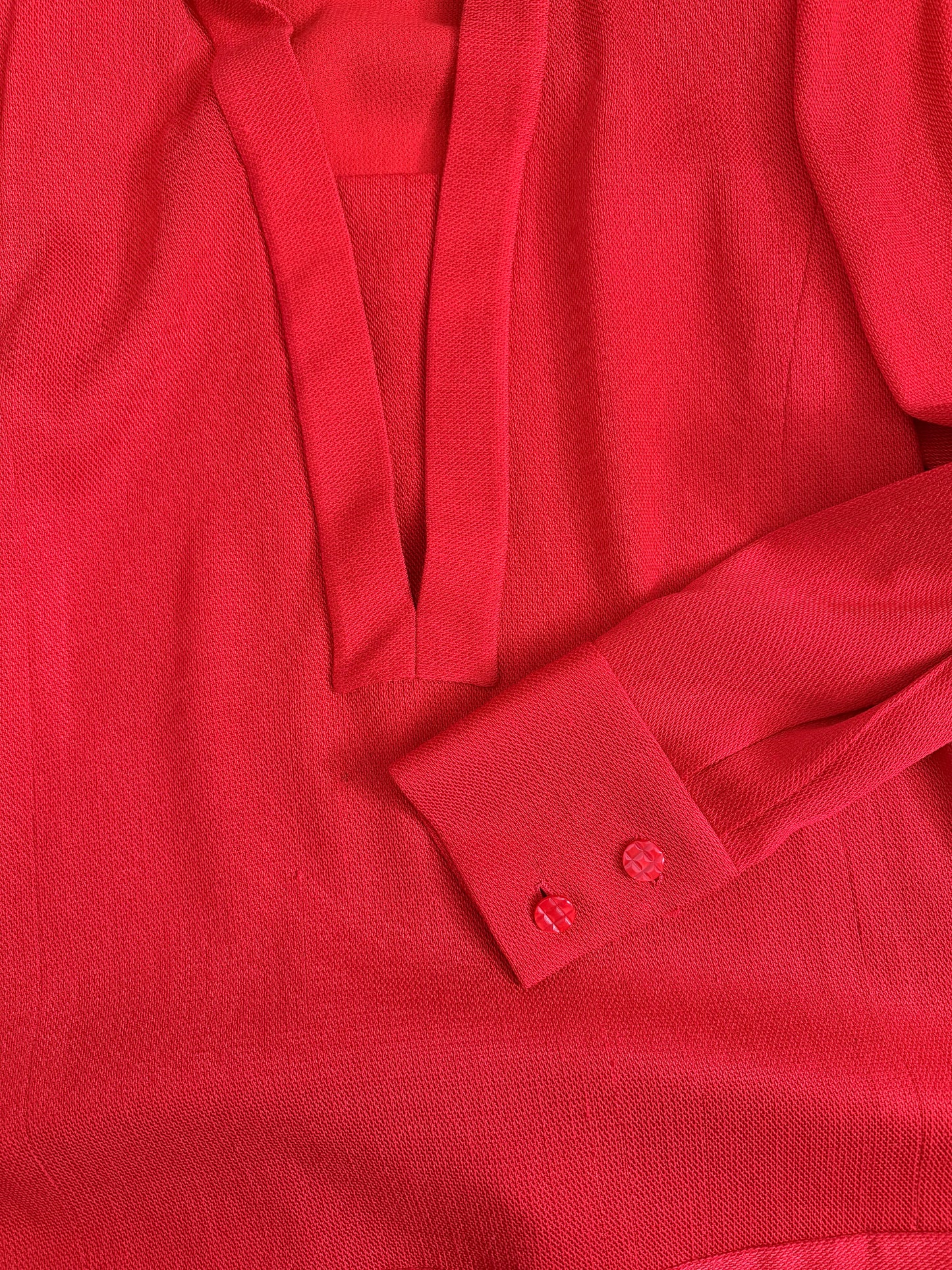 Blusa sartoriale con scollo a V e colletto anni 70