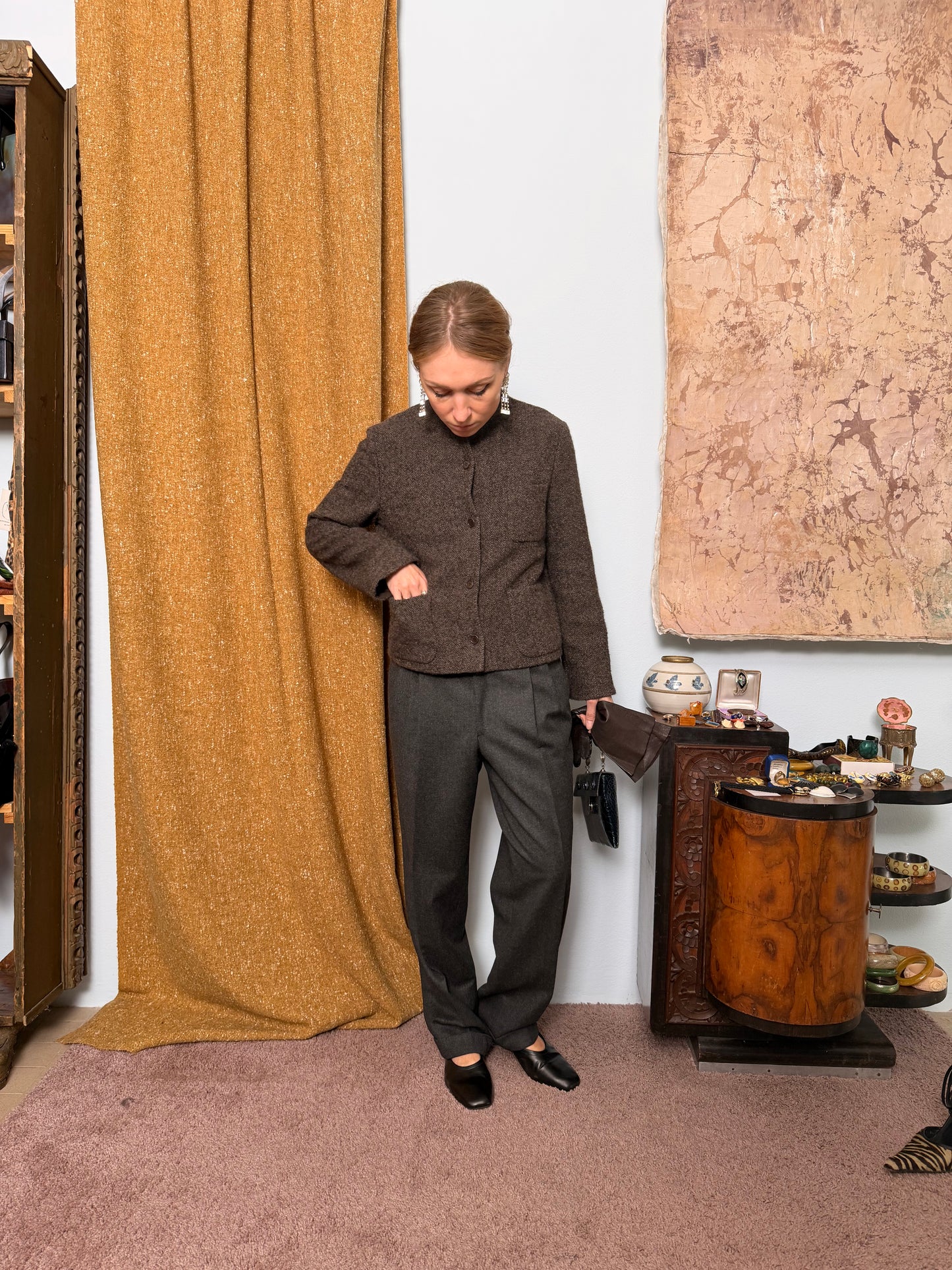 Pantaloni in Lana maschile taglio sartoriale con doppia piega e risvolto