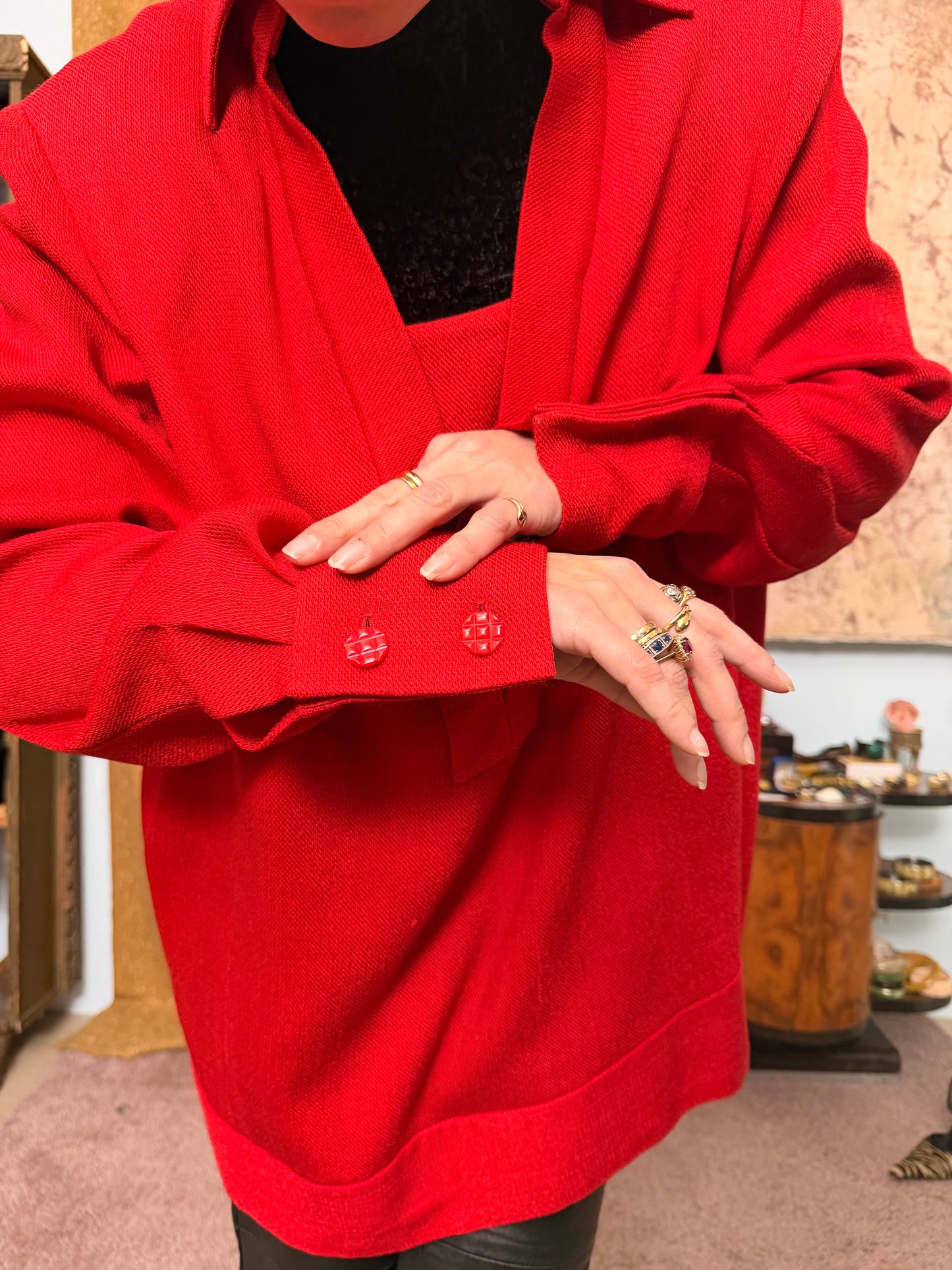 Blusa sartoriale con scollo a V e colletto anni 70