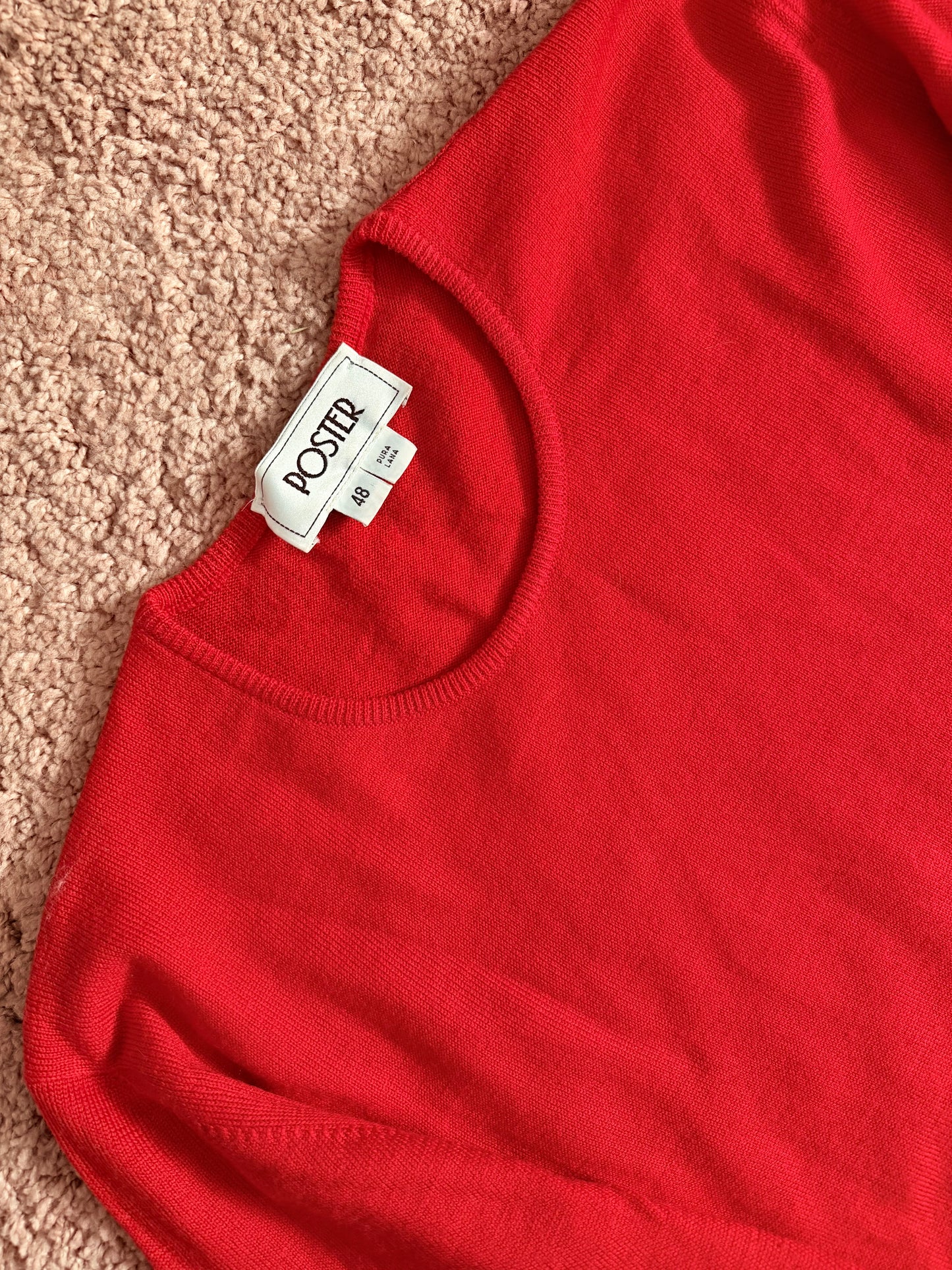 Maglia basic girocollo in lana rossa