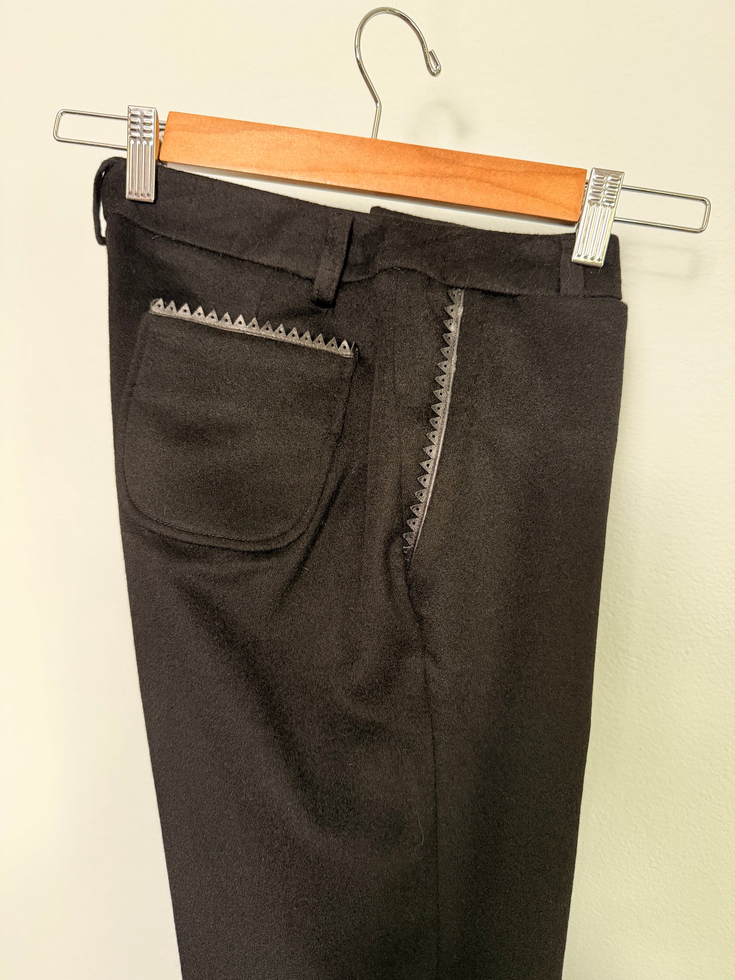 Pantaloni Antonio Berardi in cashmere con bordo grosgrain e inserti in pelle