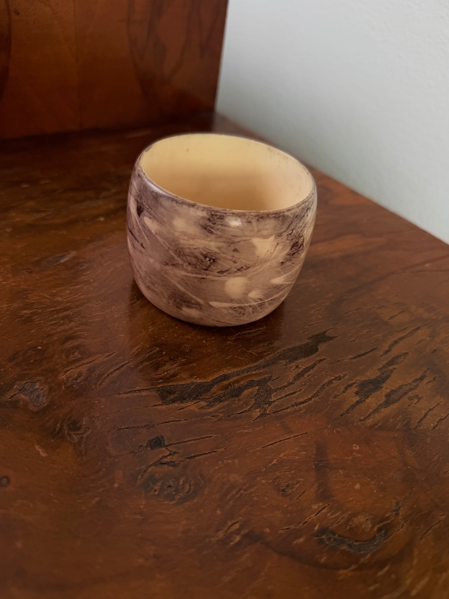 Bracciale Bangle in resina effetto spennellato