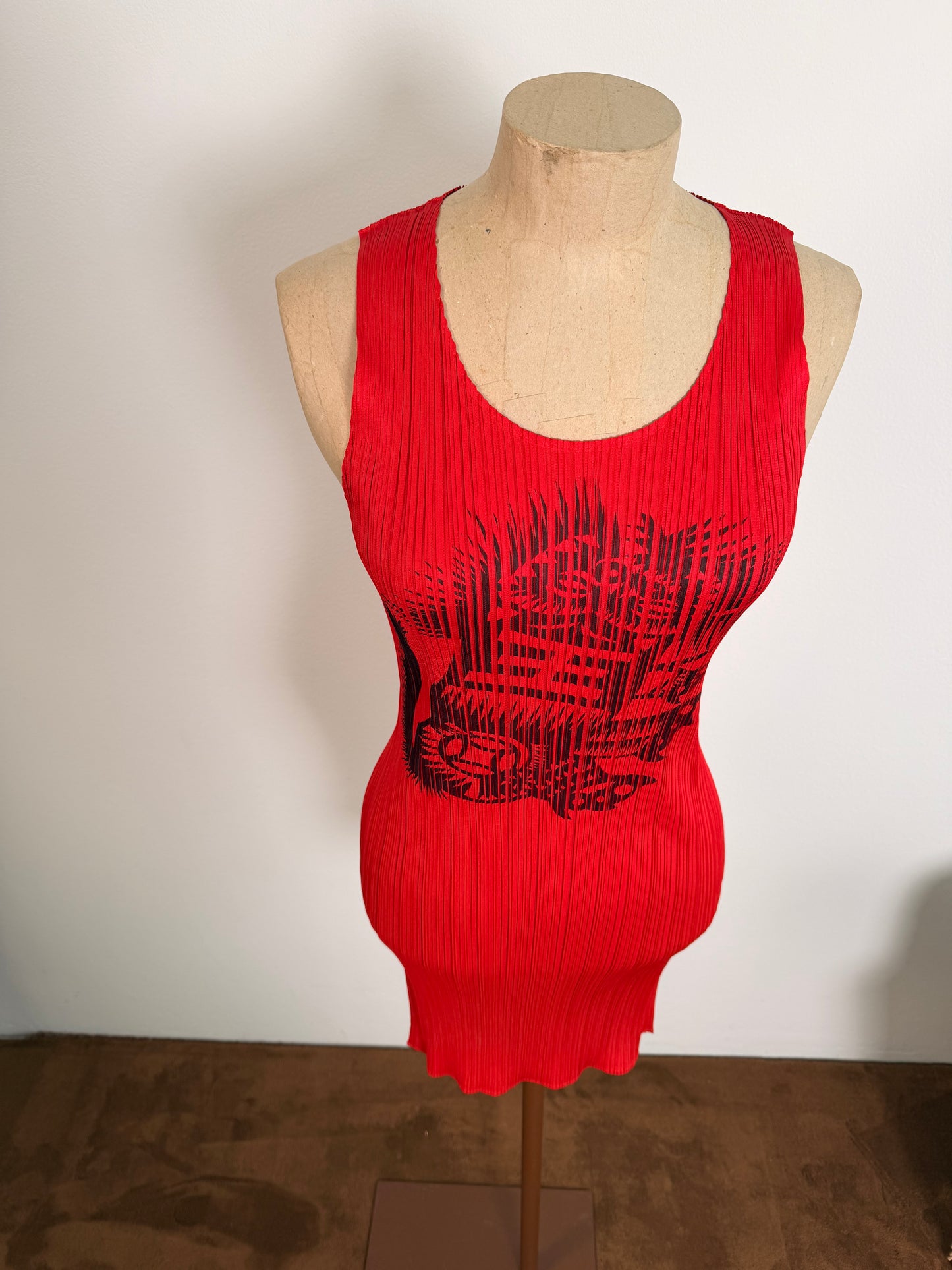 Abito smanicato firmato Issey Miyake Pleats Please