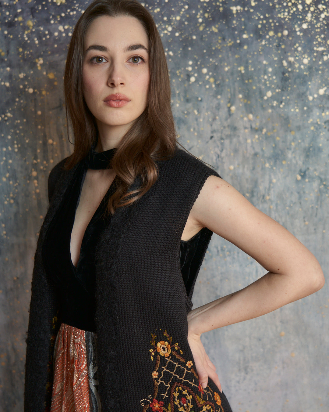 Cardigan lungo in lana e mohair ricamato a mano