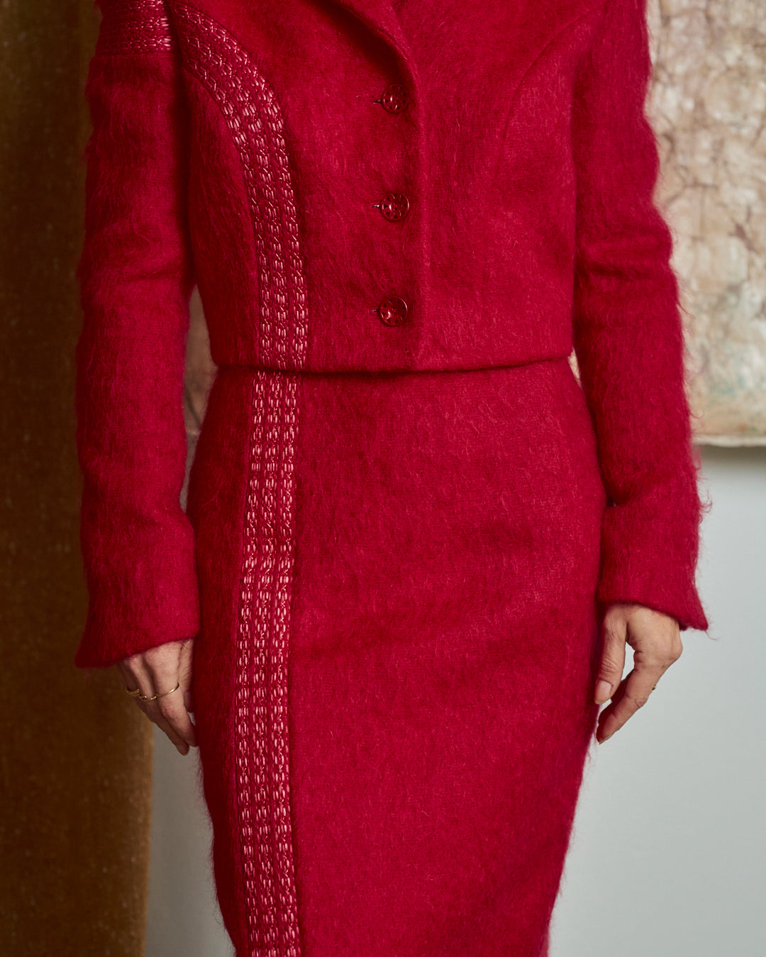 Completo in lana Mohair firmato Antonio Berardi rosso ciliegia ricamato