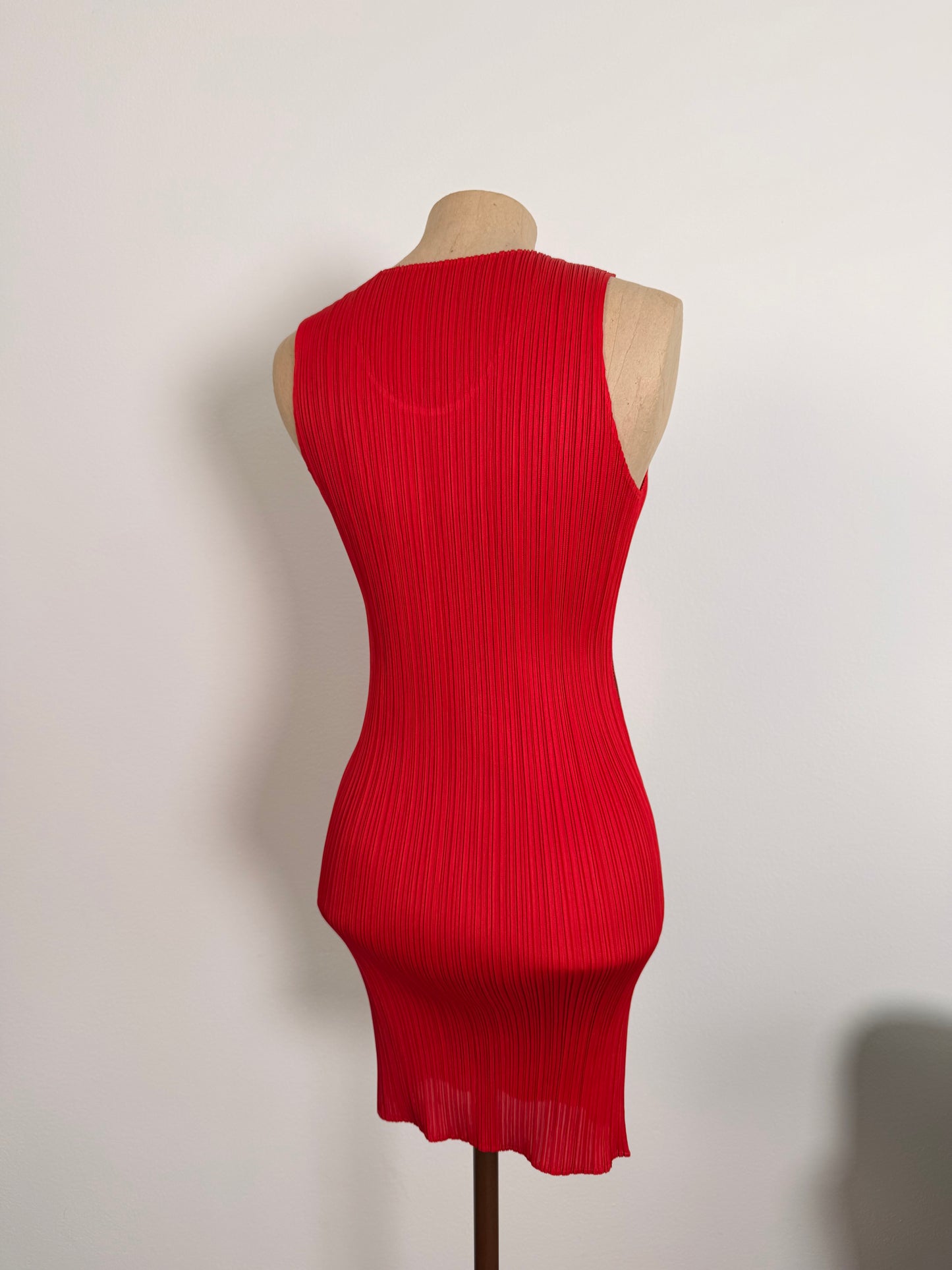 Abito smanicato firmato Issey Miyake Pleats Please