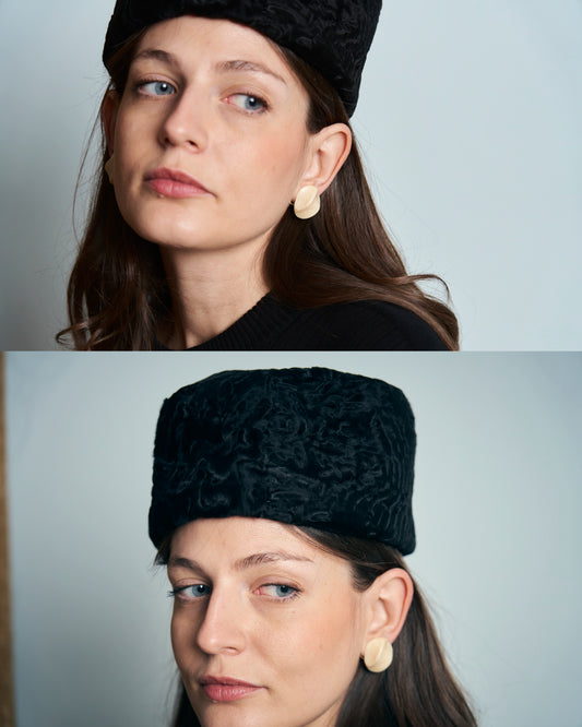 Pillbox anni 60 in pelliccia imbottita