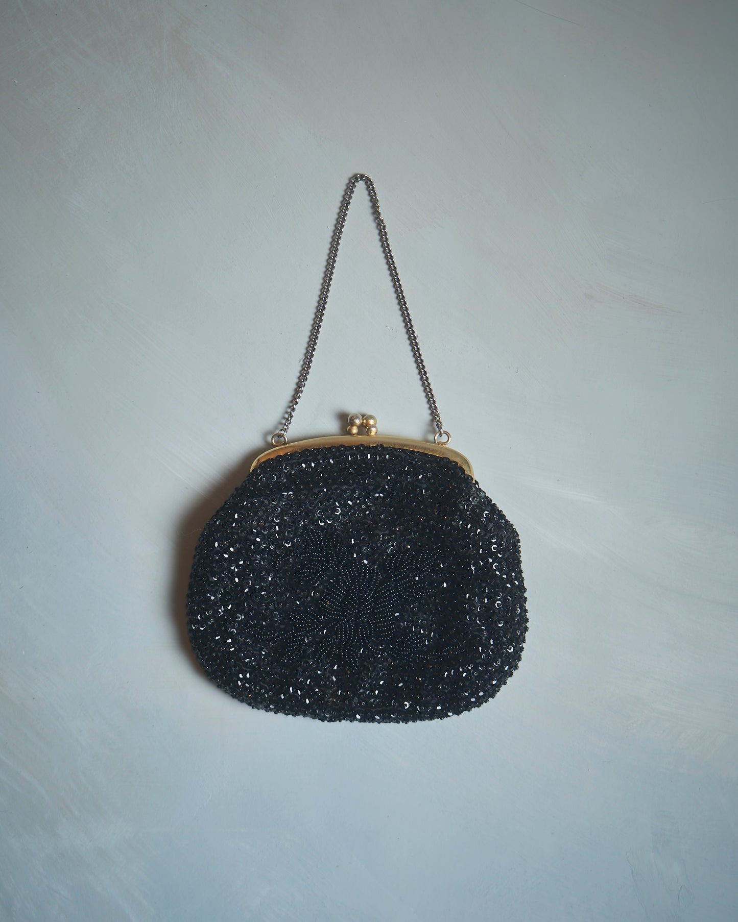 Borsa vintage con perline nera anni 60