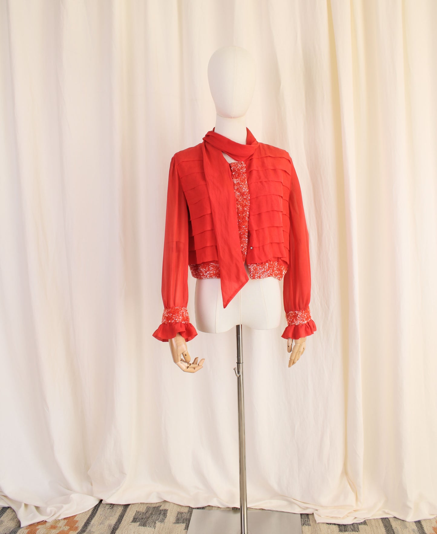 Giacca  o blusa anni 70 sartoriale realizzata a mano e macchina.