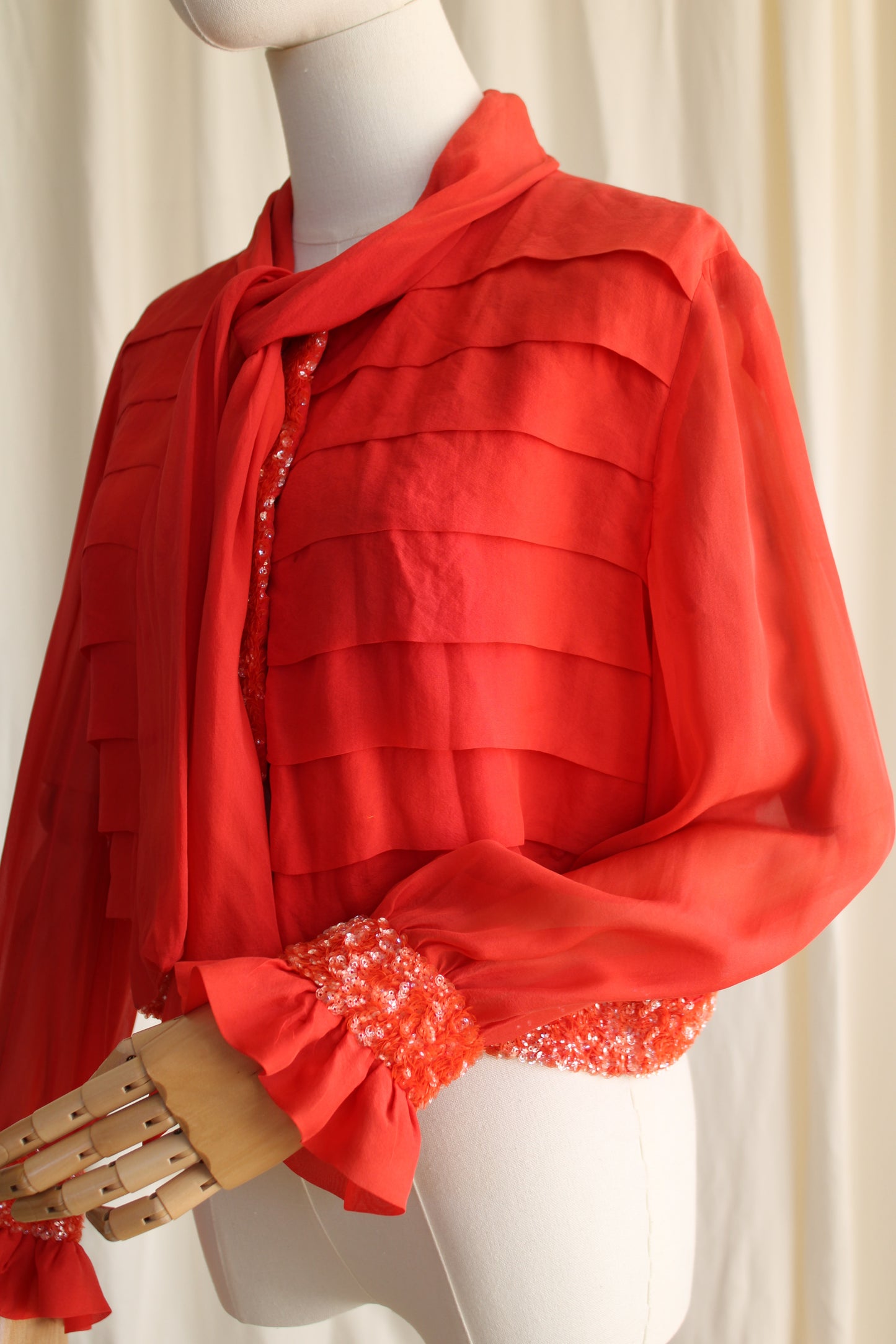 Giacca  o blusa anni 70 sartoriale realizzata a mano e macchina.