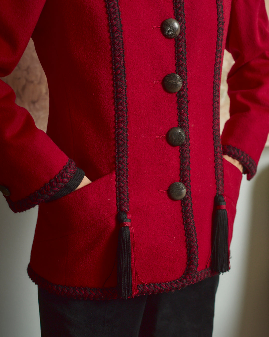 Giacca Yves Saint Laurent fw 1993-1994 in lana e alpaca con nappe