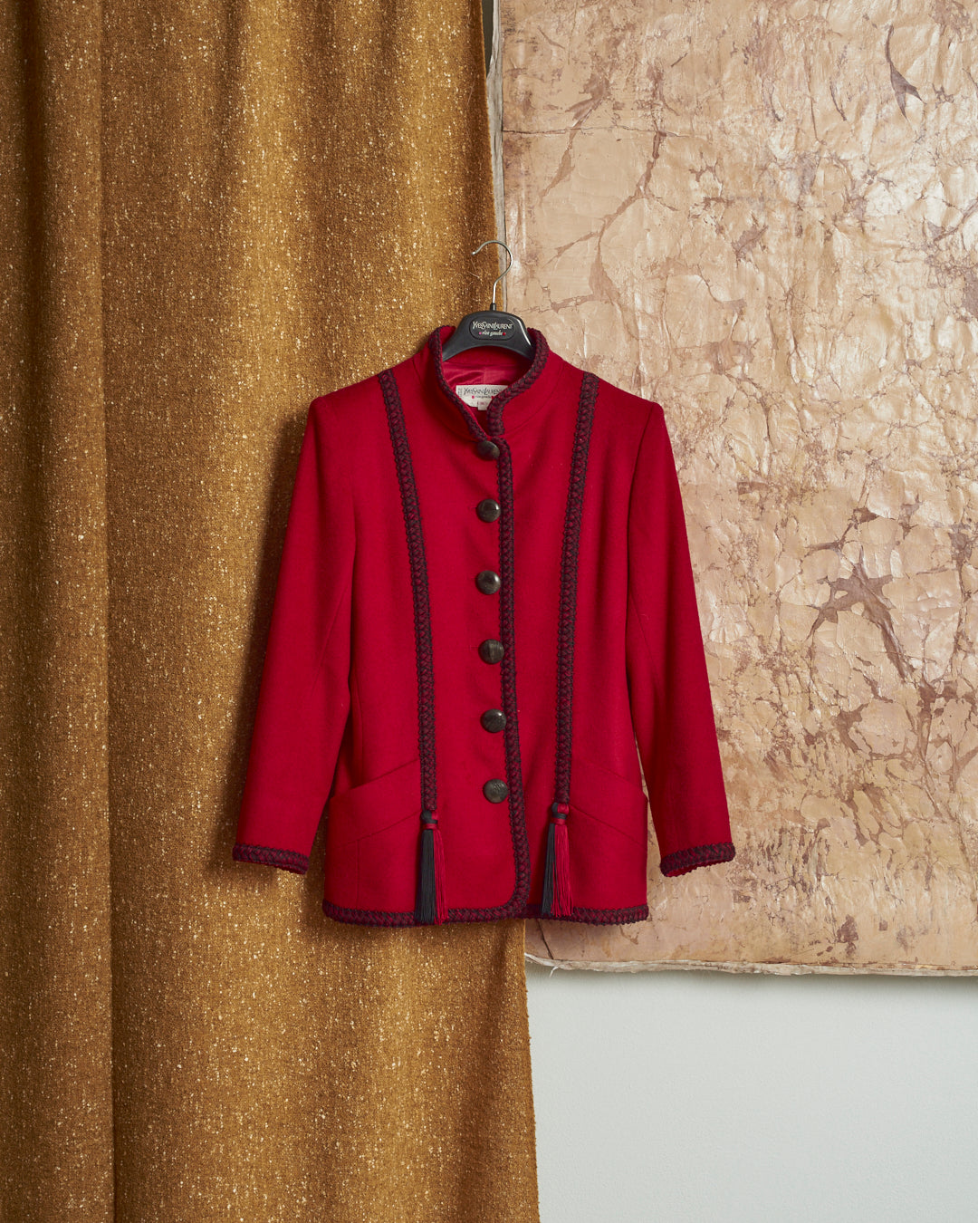 Giacca Yves Saint Laurent fw 1993-1994 in lana e alpaca con nappe