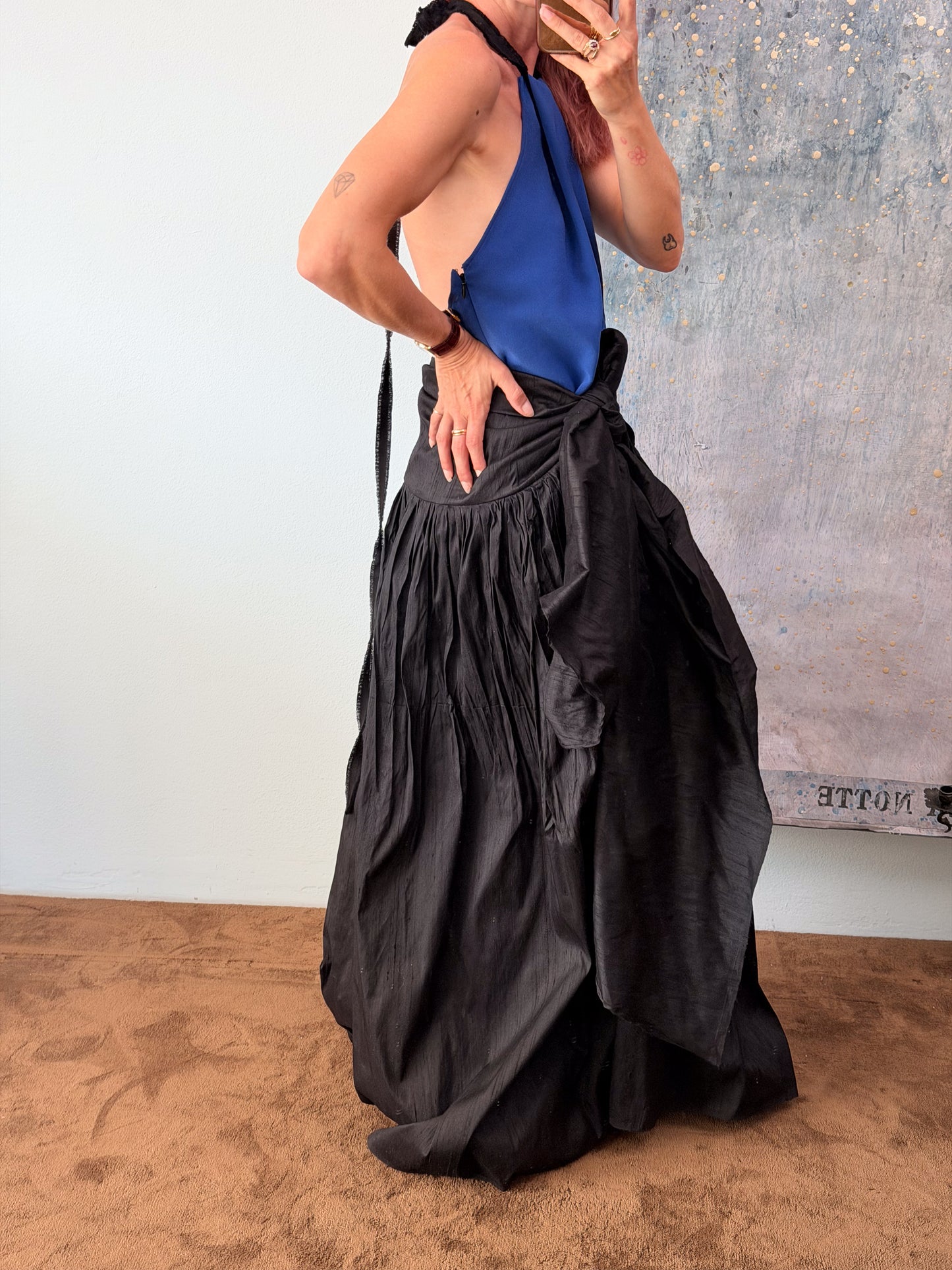 Gonna "Marisa" in shantung di seta nero, realizzata da Montanaro Vintage