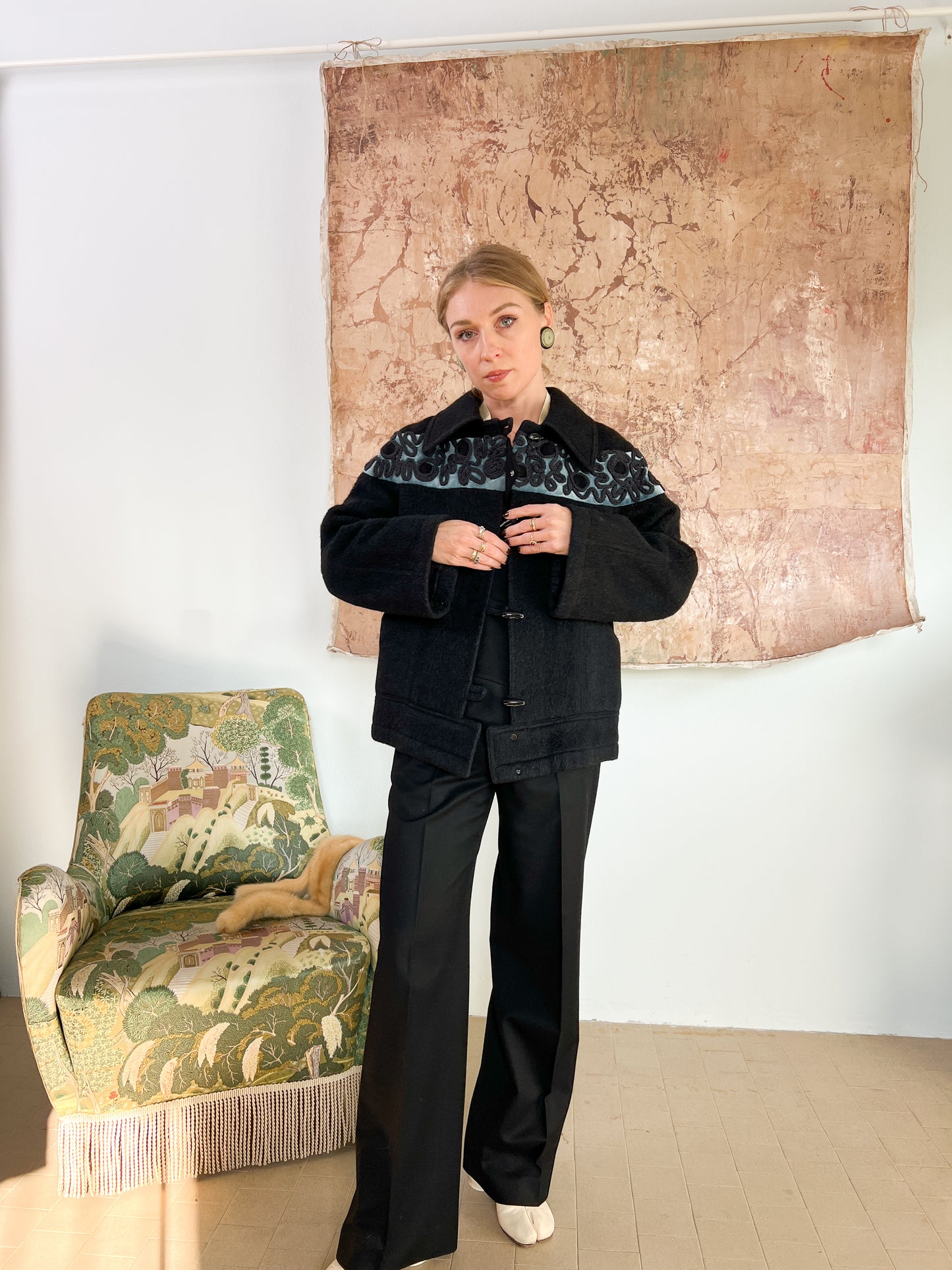 Giubbotto sartoriale ricamato a mano in lana d'alpaca