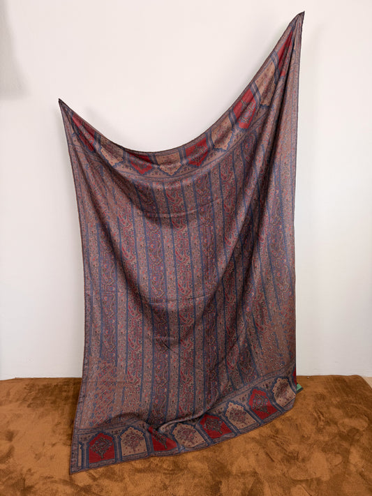 Stola gigante in lana e seta con stampa paisley