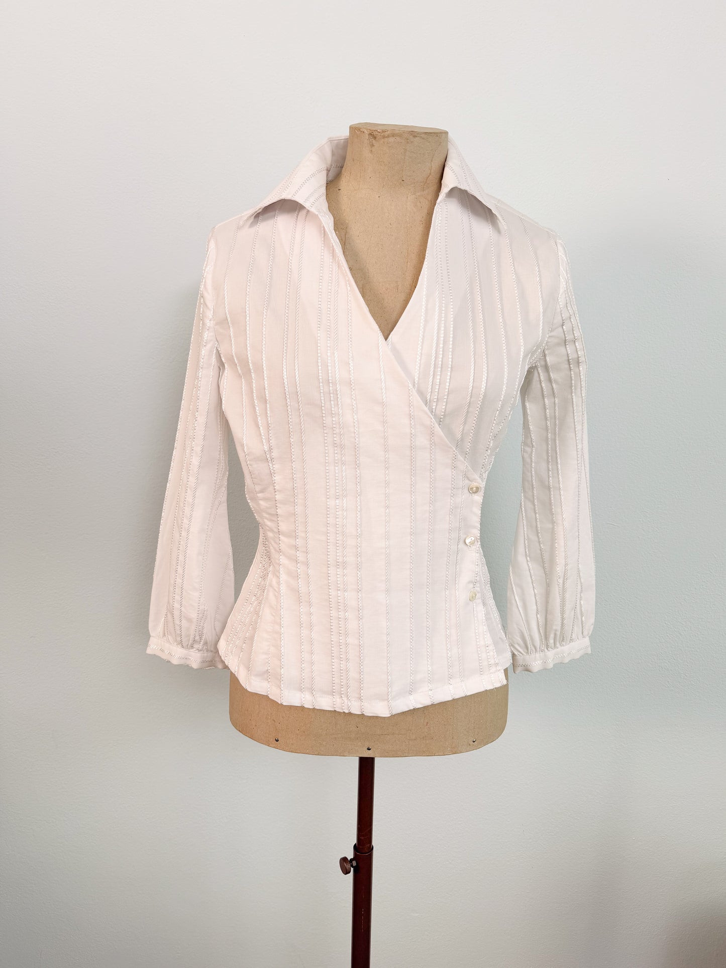 Camicia in cotone incrociata trama torchon
