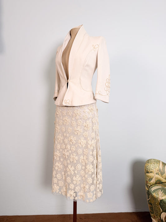 Gonna ricamata in tulle e pizzo taglio midi