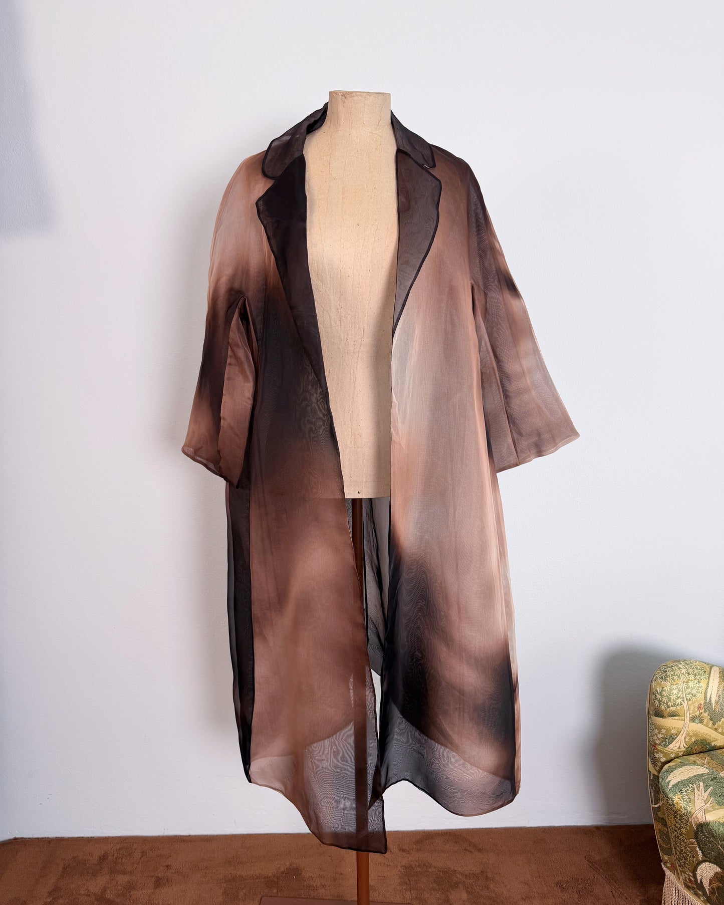 Spolverino in organza di seta con cintura