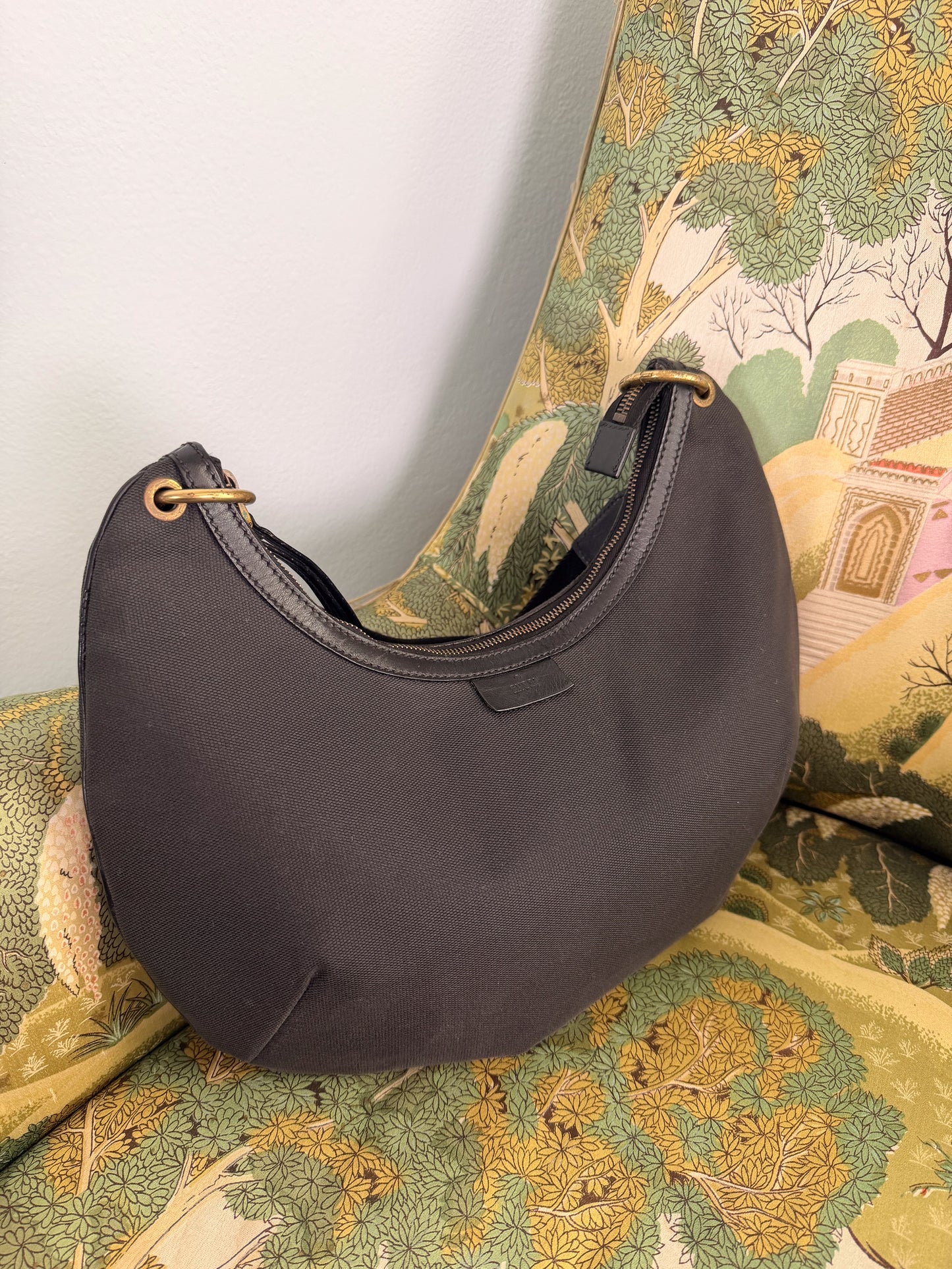 Borsa hobo bag Gucci in tela e pelle con tracolla gros grain