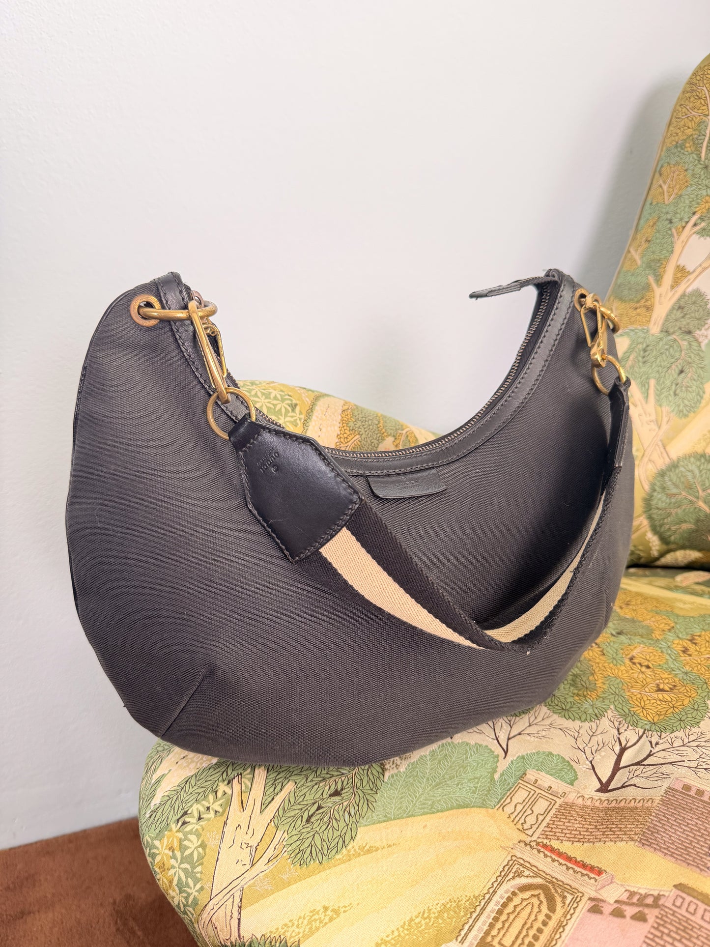 Borsa hobo bag Gucci in tela e pelle con tracolla gros grain