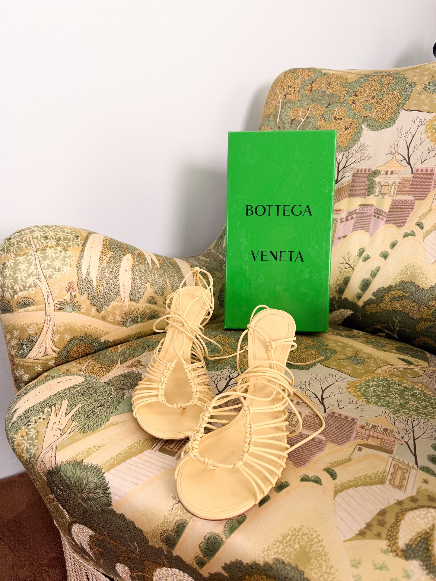 Sandali Bottega Veneta in pelle laced up