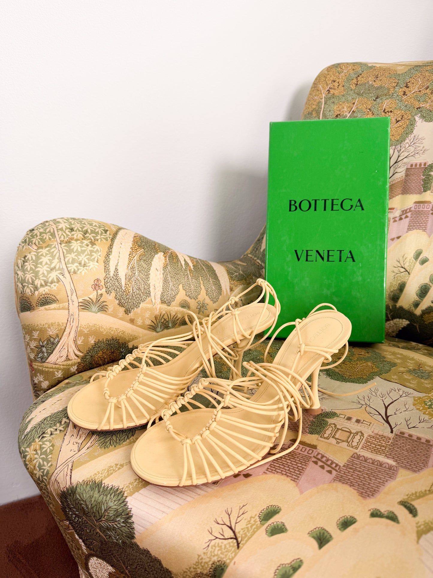 Sandali Bottega Veneta in pelle laced up