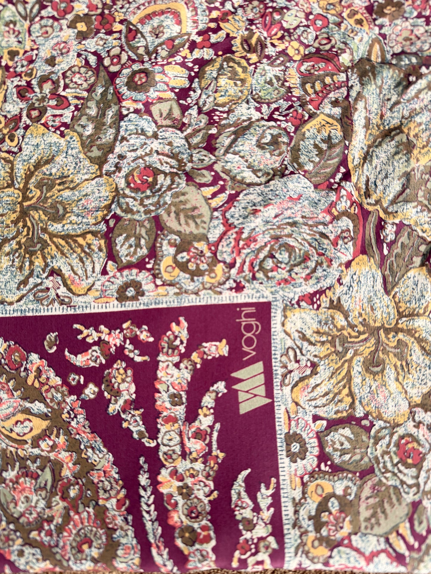 Stola foulard maxi in seta stampa paisley made in Italy mai indossata