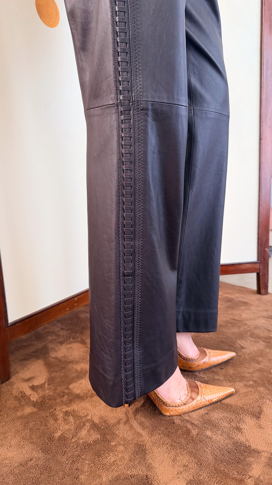Pantaloni in pelle Marrone con dettagli sul fianco