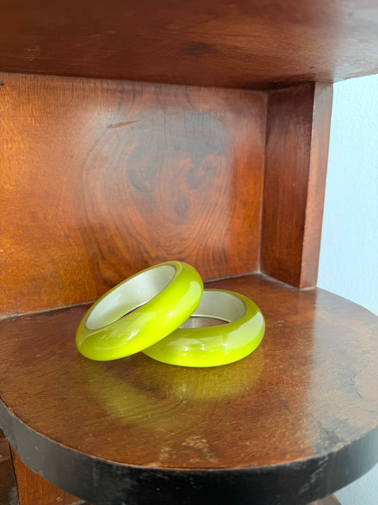 Bracciale Bangle vintage in resina effetto luminoso cedro