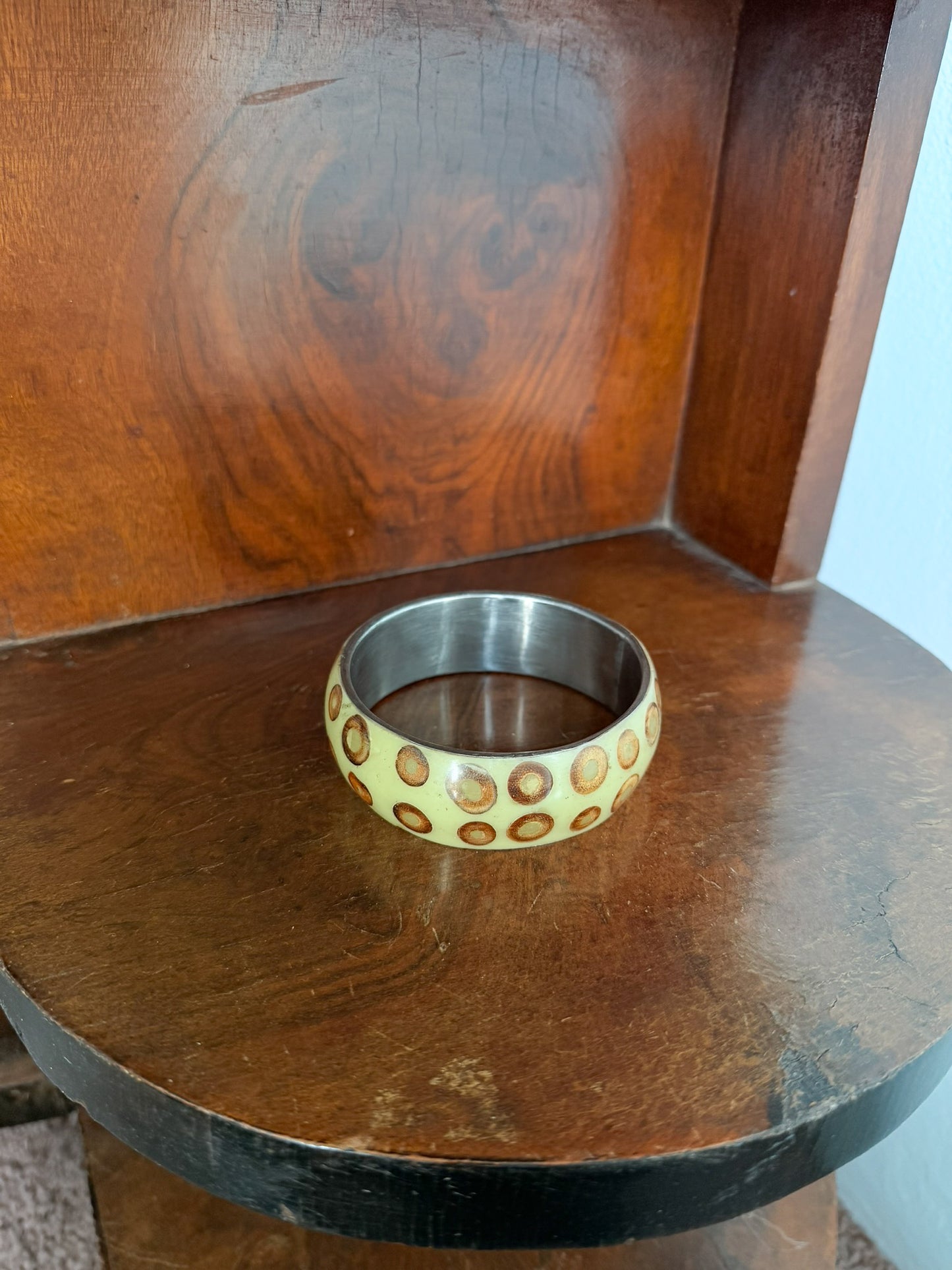 Bracciale Bangle in resina e metallo vintage
