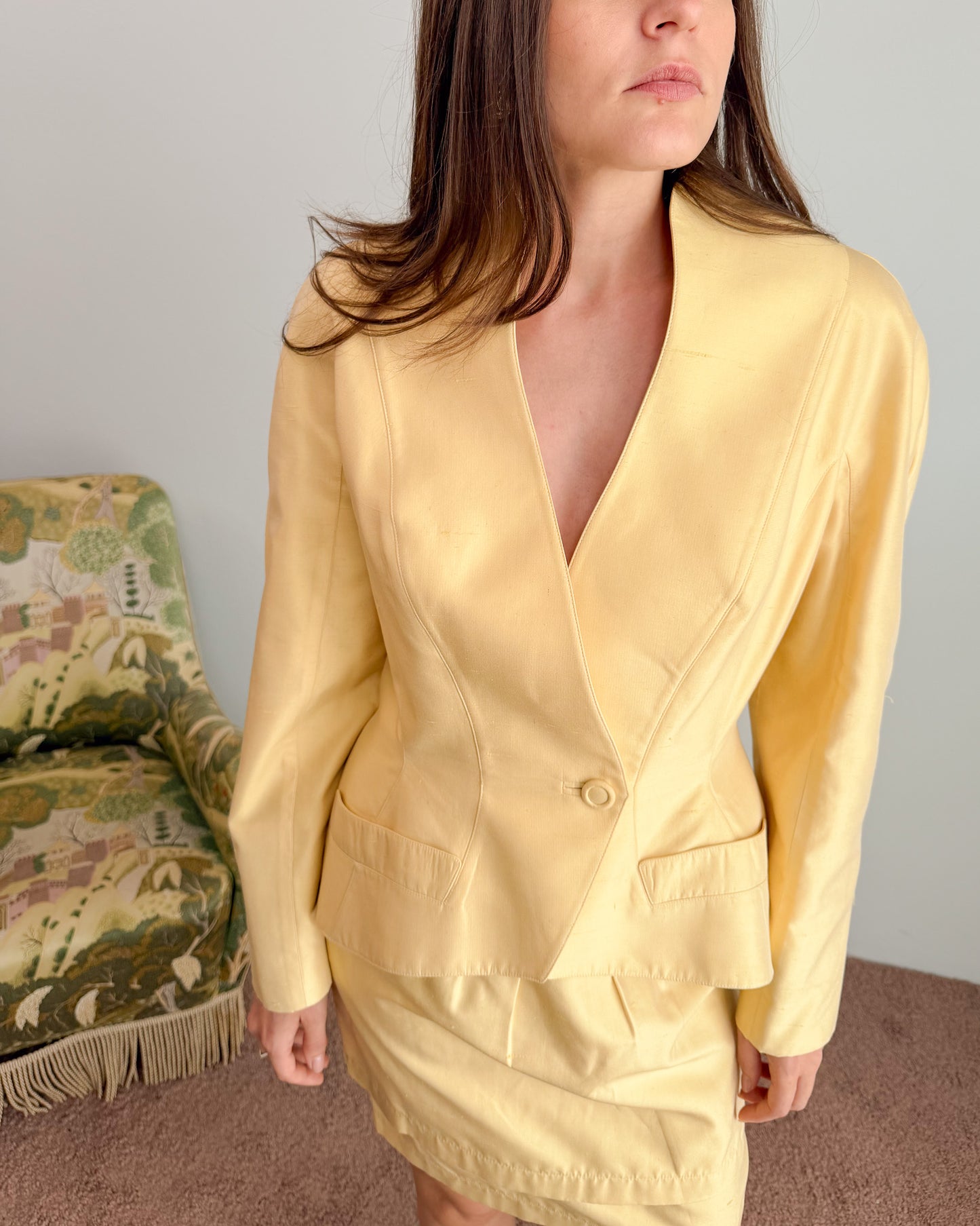 Completo anni 80 firmato Tierry Mugler in seta burro