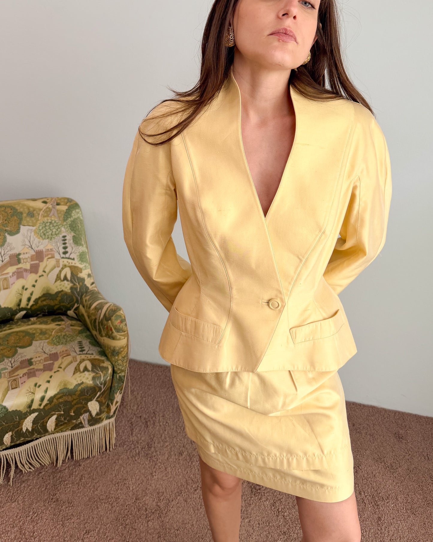 Completo anni 80 firmato Tierry Mugler in seta burro