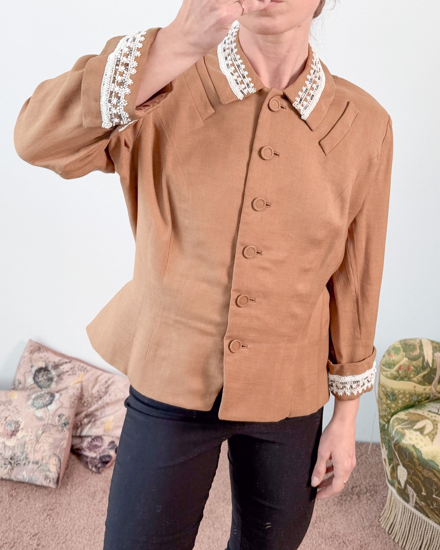Giacca originale anni 50 in lino ricamata  con perline made in USA