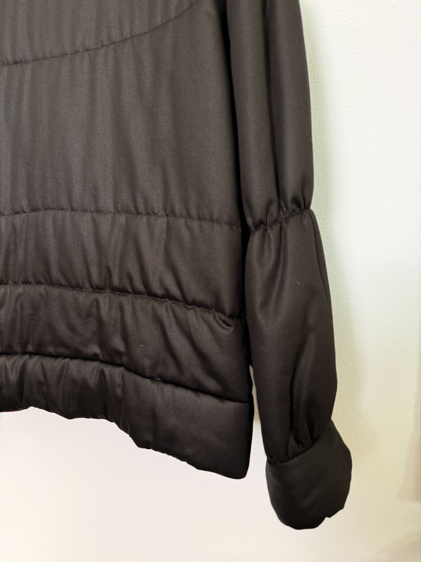 Bomber sartoriale imbottito con alamaro e bottone passamanerie taglio orientale