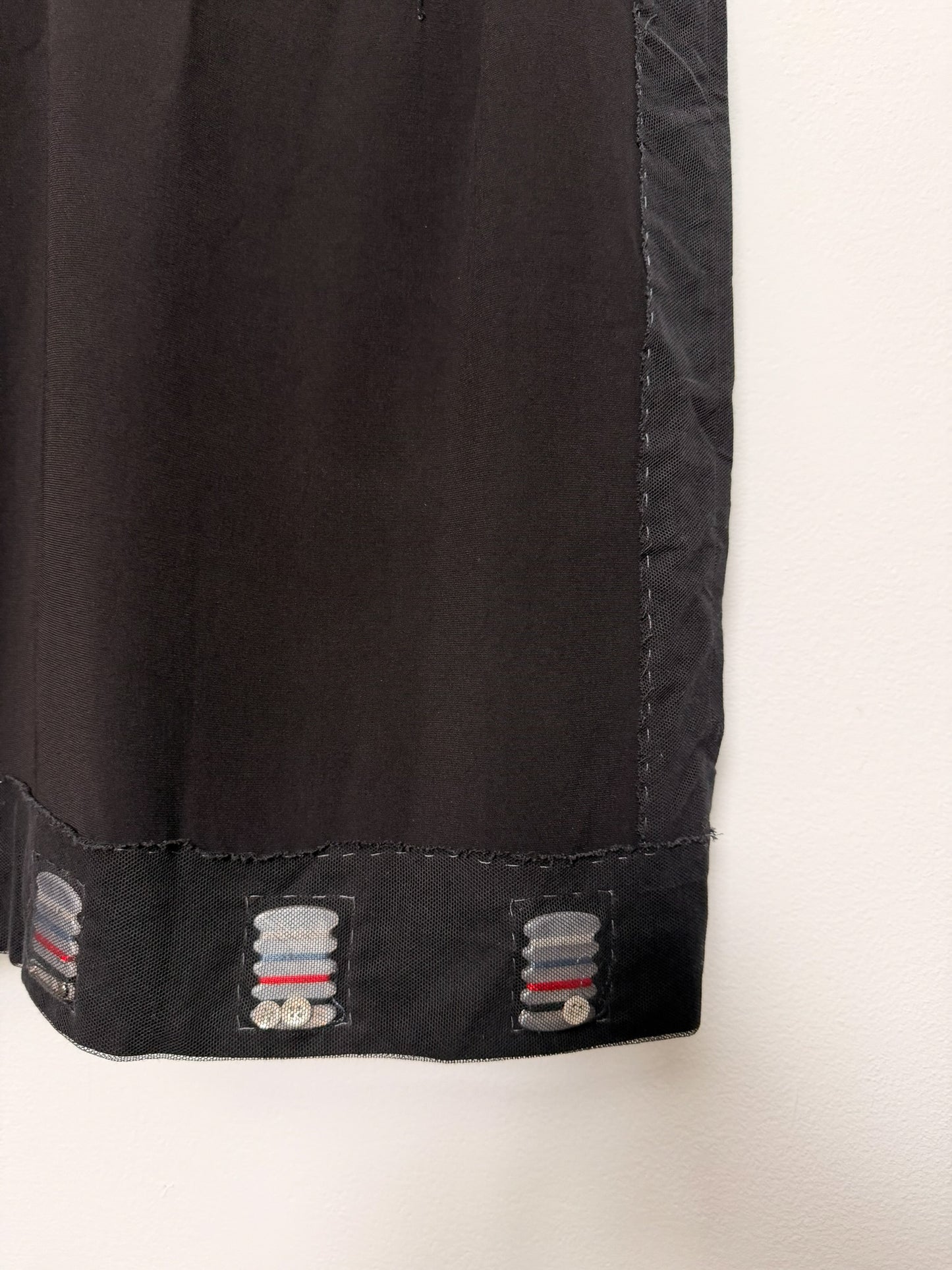 Abito Moschino "cheap and chic" con spalline con inserti imbastitura e kit cucito al fondo