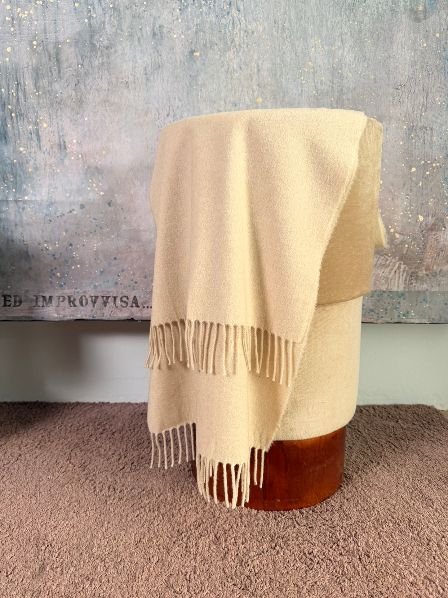Sciarpa in puro cashmere color burro