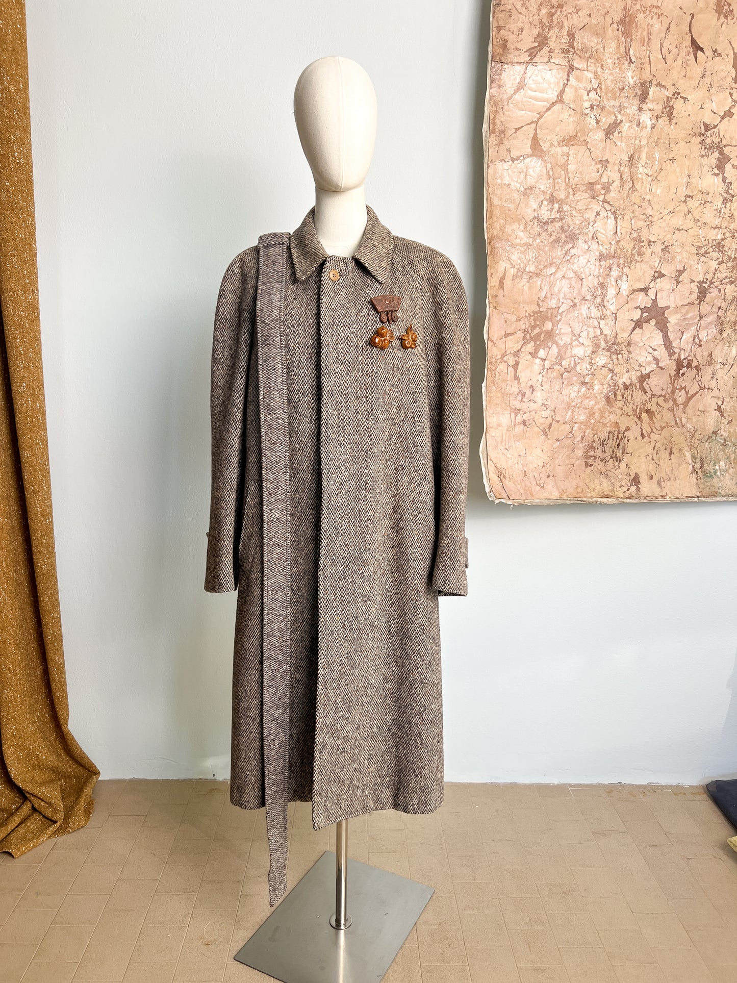 Cappotto Yves Saint Laurent uomo in lana manica raglan e bottoni a scomparsa