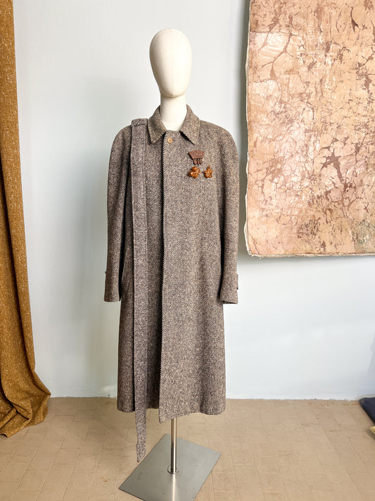 Cappotto Yves Saint Laurent uomo in lana manica raglan e bottoni a scomparsa