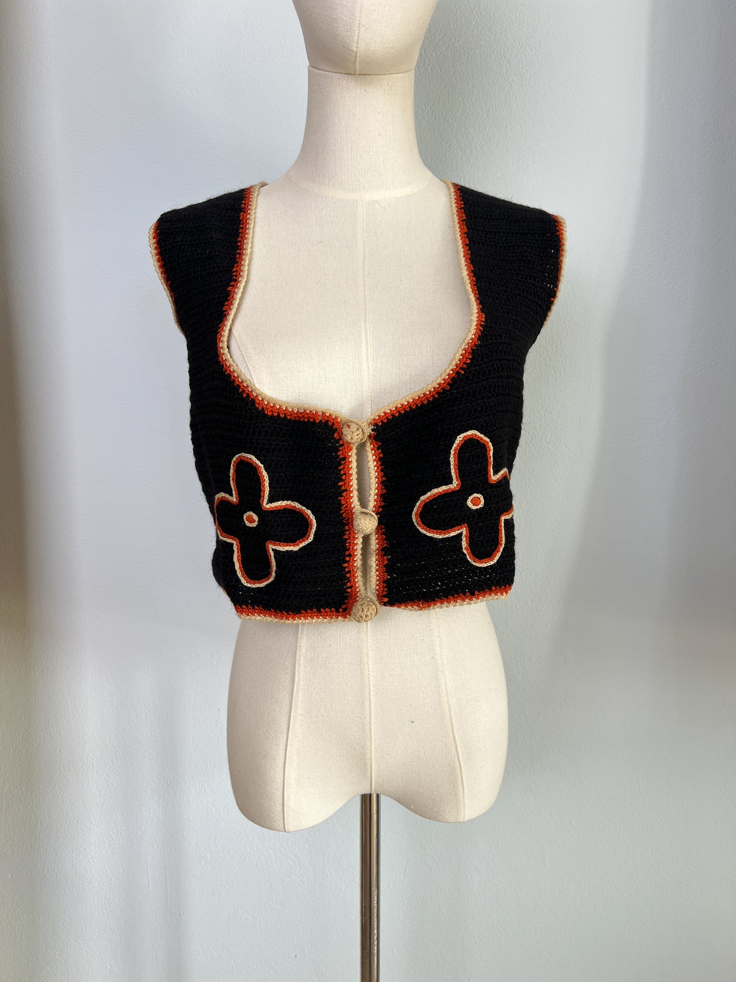 Gilet anni 70 creato a mano all'uncinetto