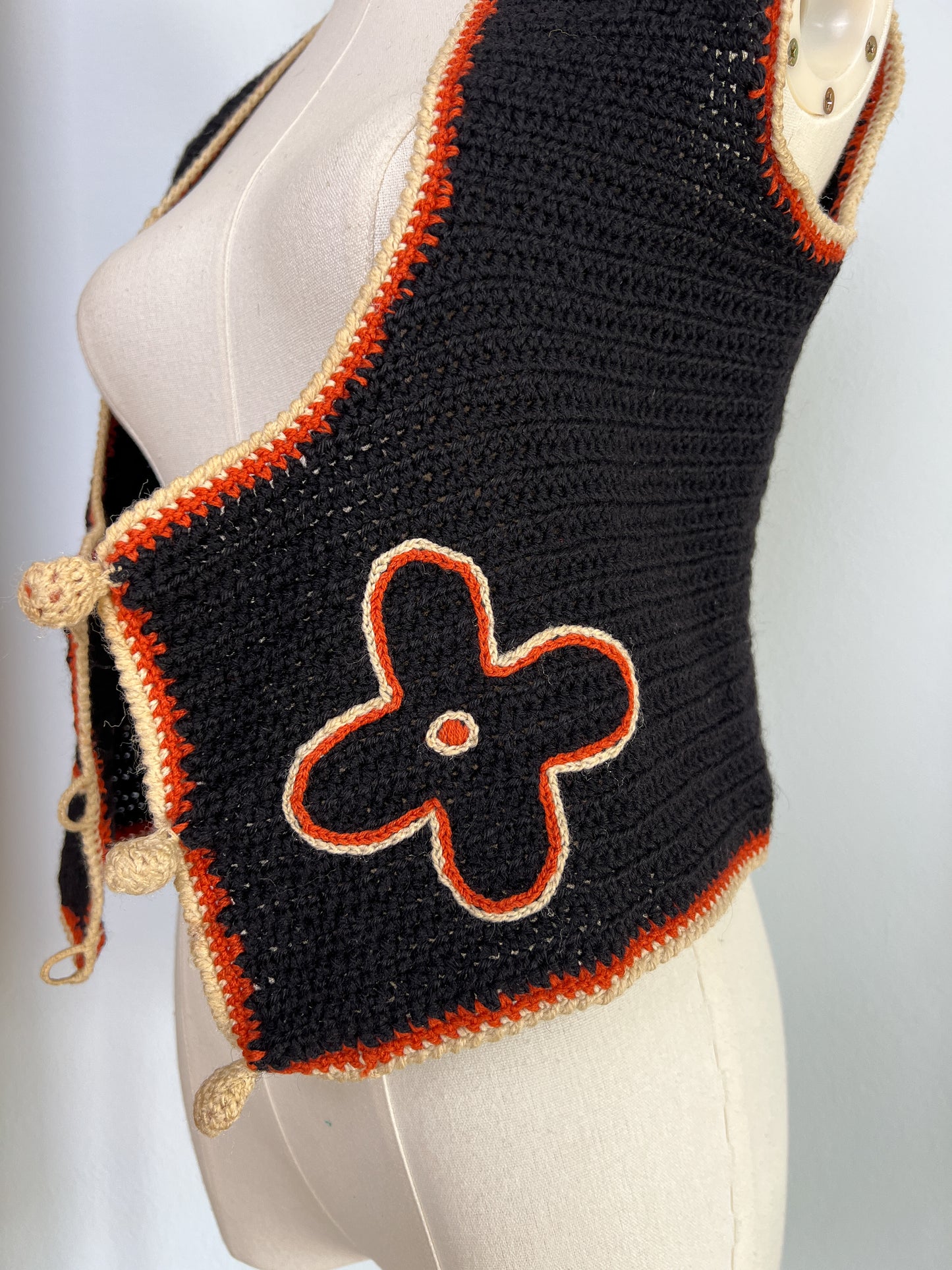 Gilet anni 70 creato a mano all'uncinetto