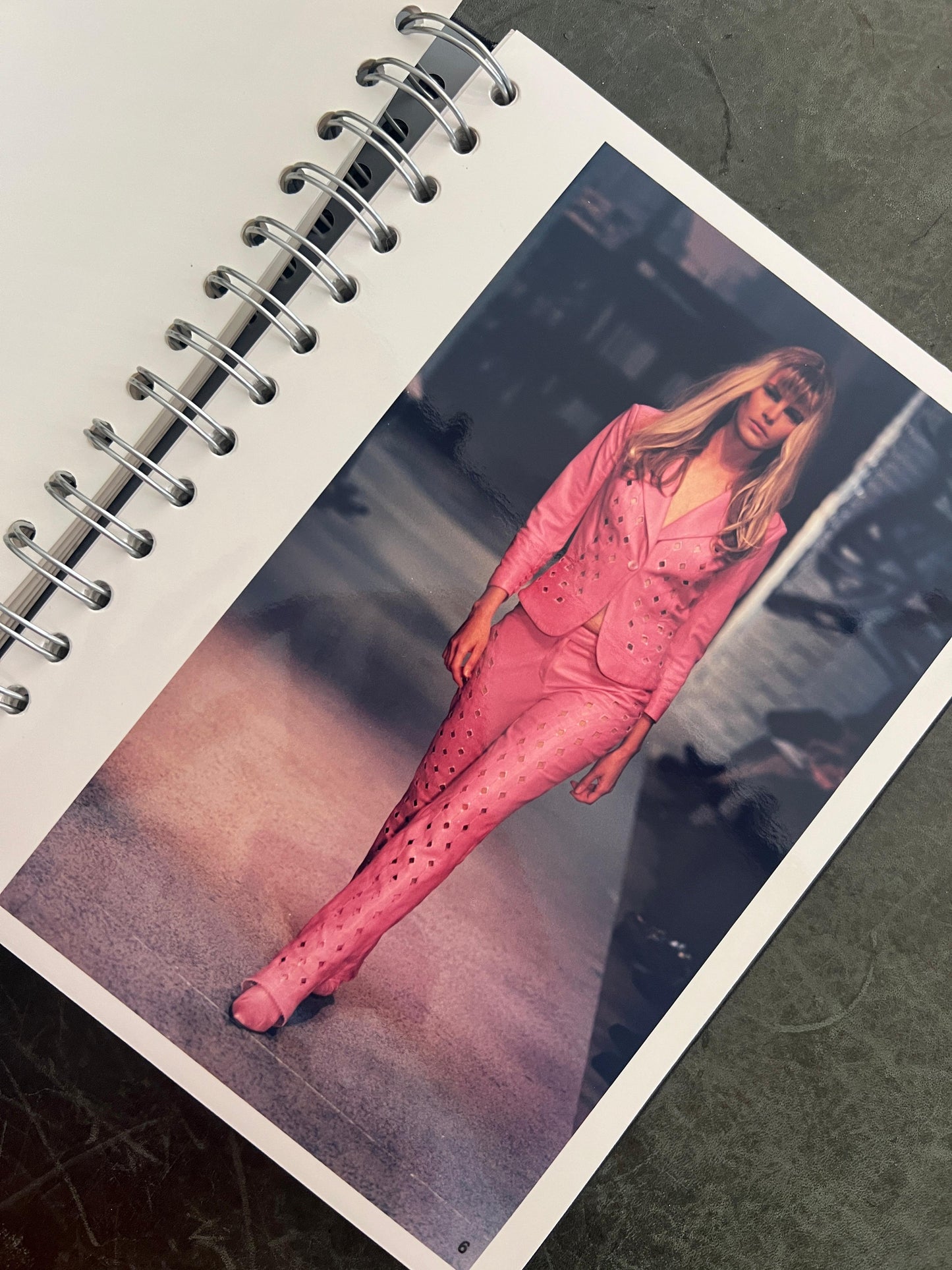 Completo Antonio Berardi fw 1998\1999 in pelle intagliata e ricamata