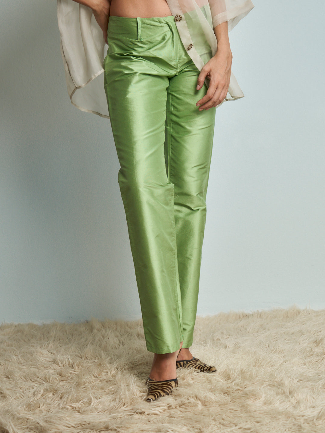 Pantaloni in shantung di seta verdi