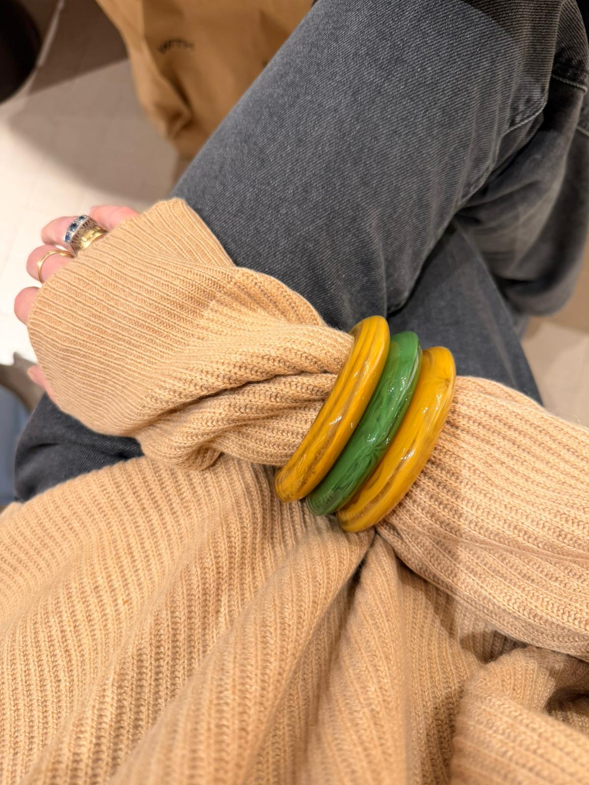 Bracciale bangle in resina vintage